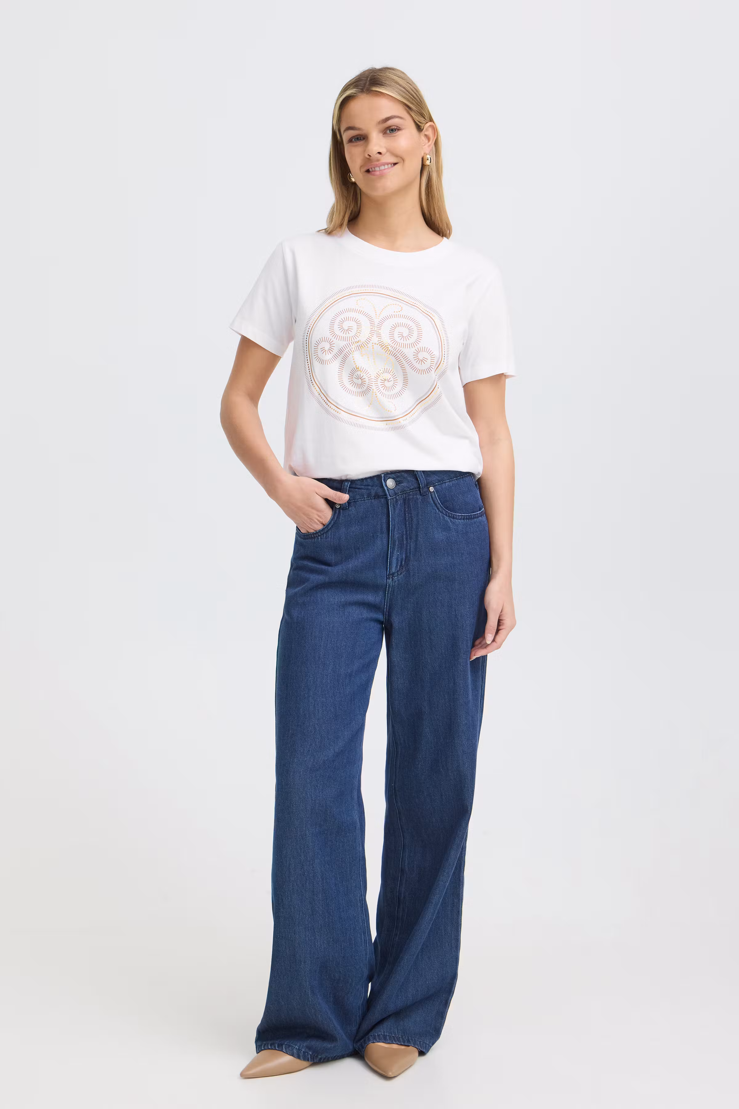 FRZARY T-shirt LOOKBOOK FRONT 20618107-900010318