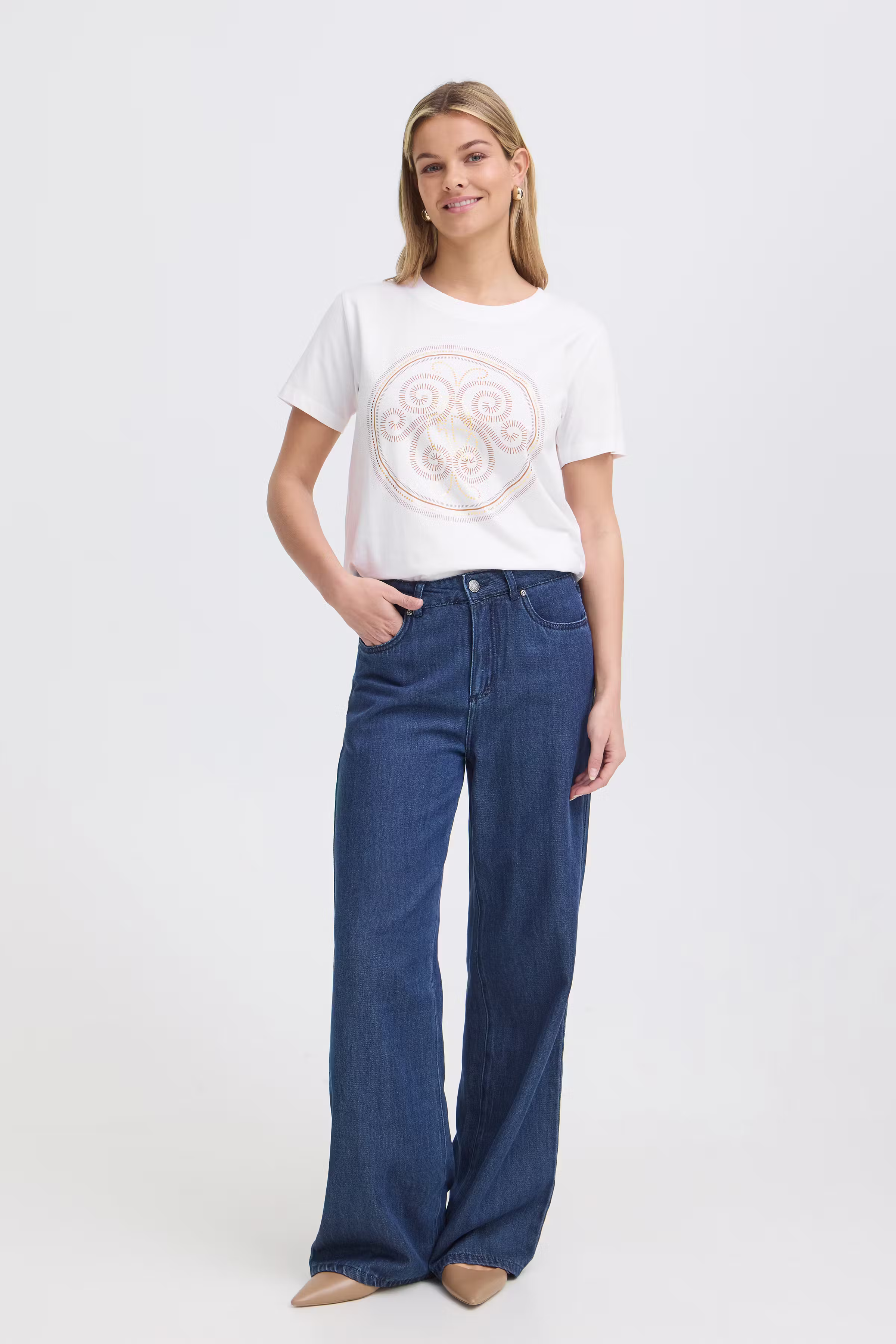 FRZARY T-shirt LOOKBOOK FRONT 20618107-900010318