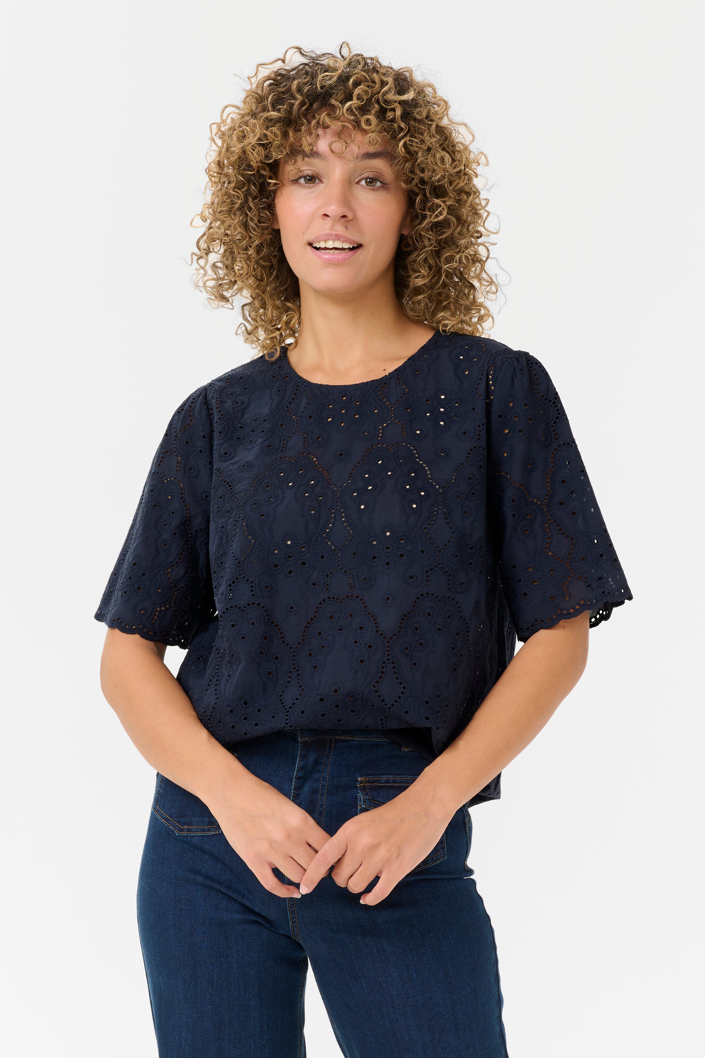 CRFina Blouse LOOKBOOK FRONT 10614006-193923