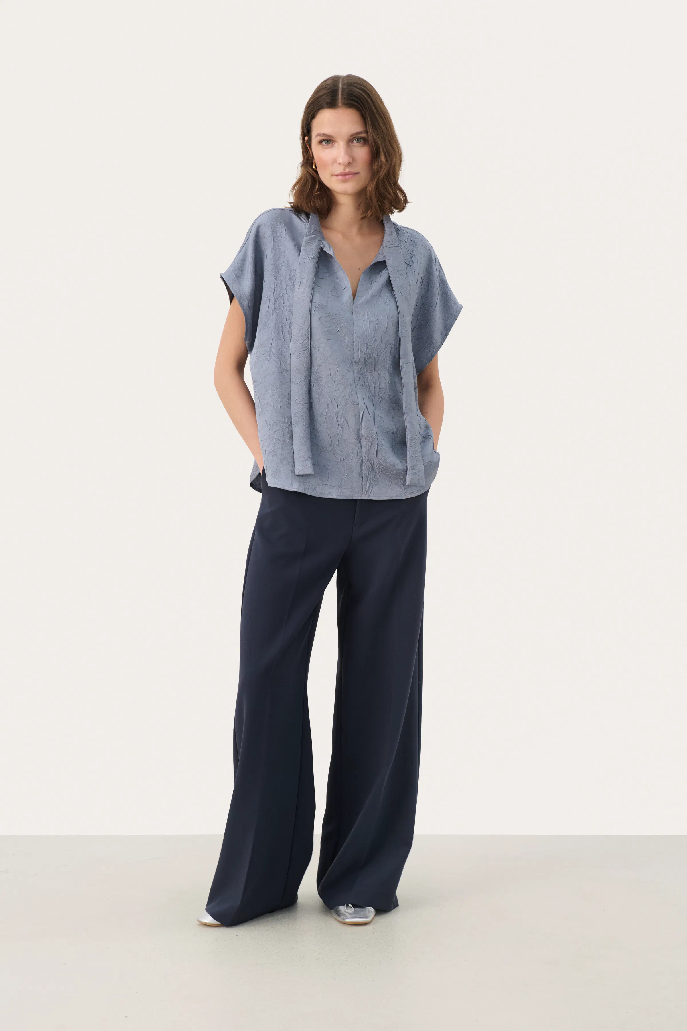 EstefaniaPW Kurzarmbluse mit Schleife LOOKBOOK FRONT 30308490-154307