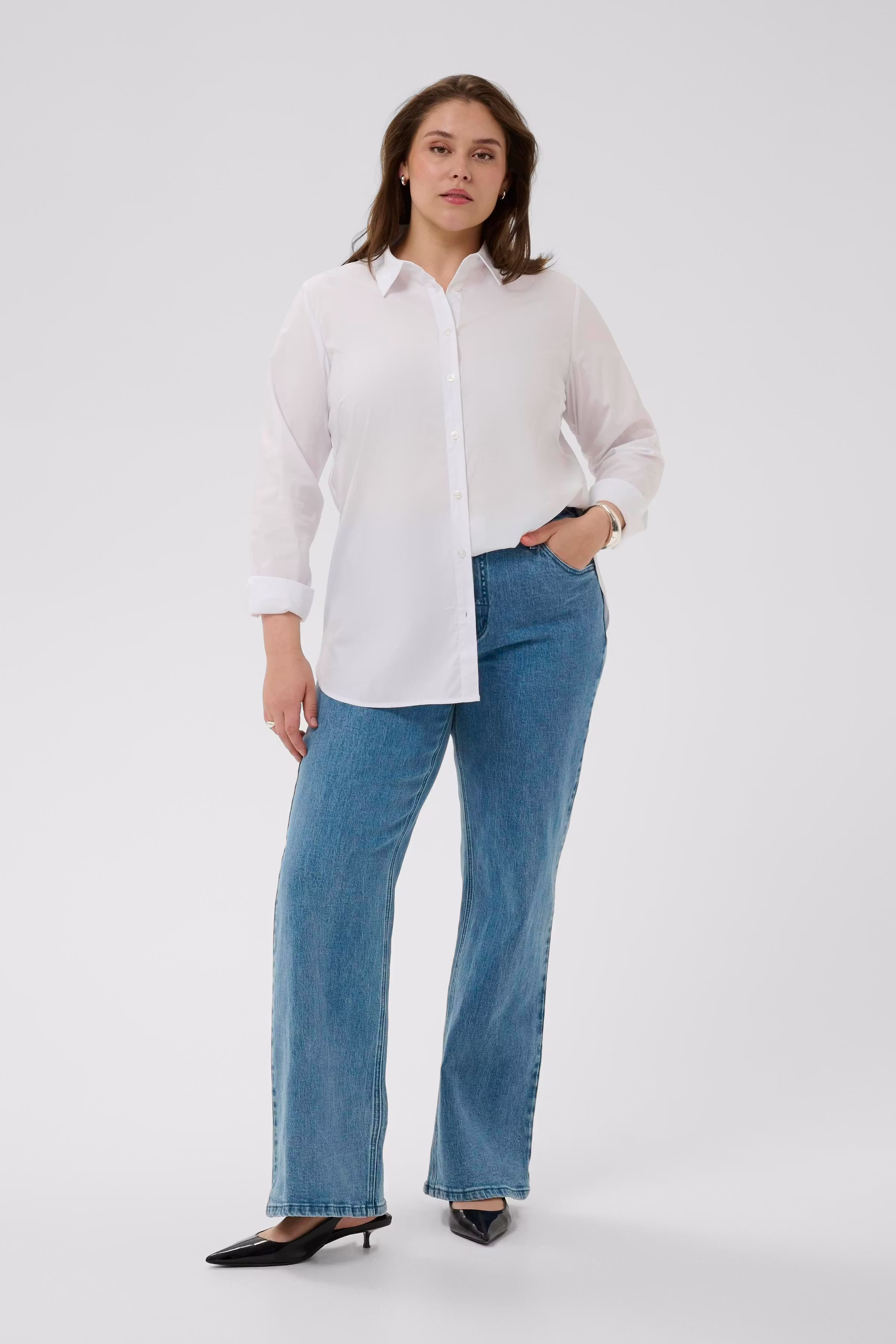 KCflora Jeans LOOKBOOK FRONT 10584056-100166