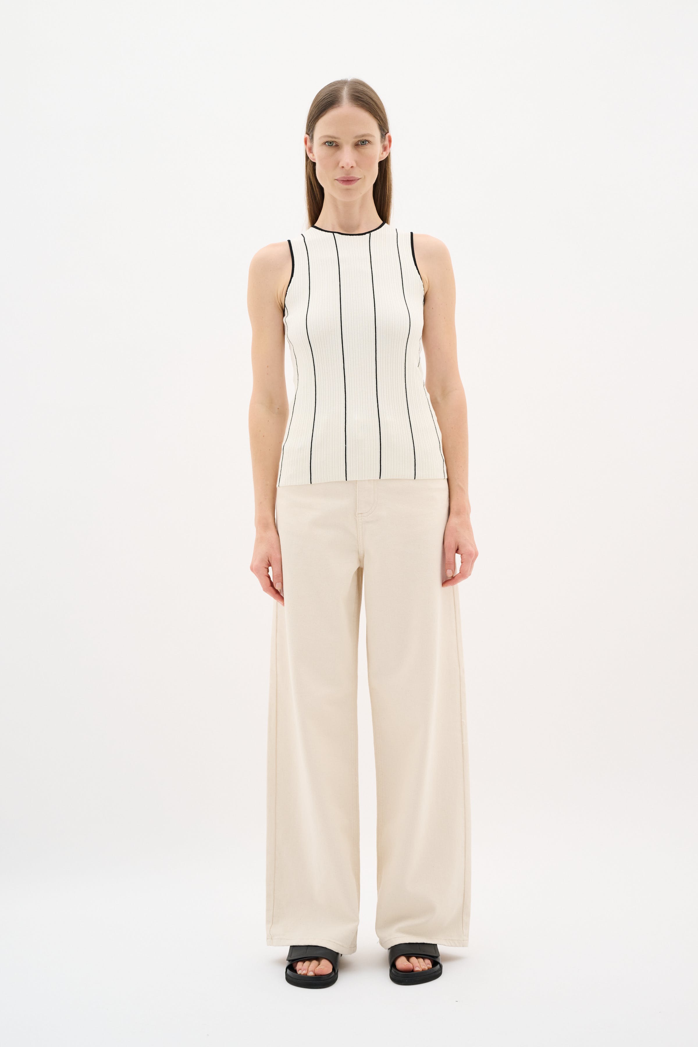 BaccaIW Jeans LOOKBOOK FRONT 30110526-300597