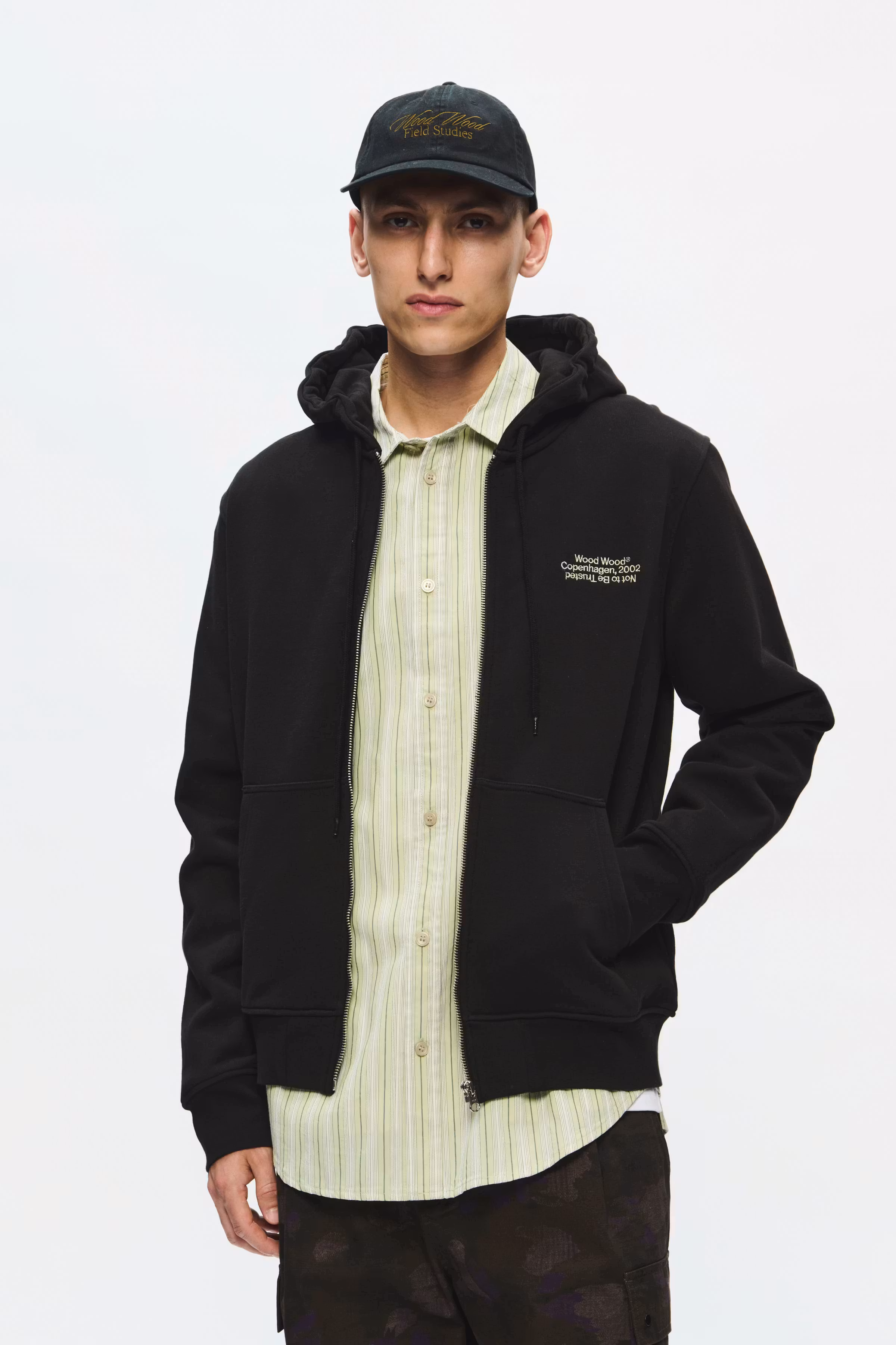 WWIan Sweatshirt LOOKBOOK FRONT 30252263-303700