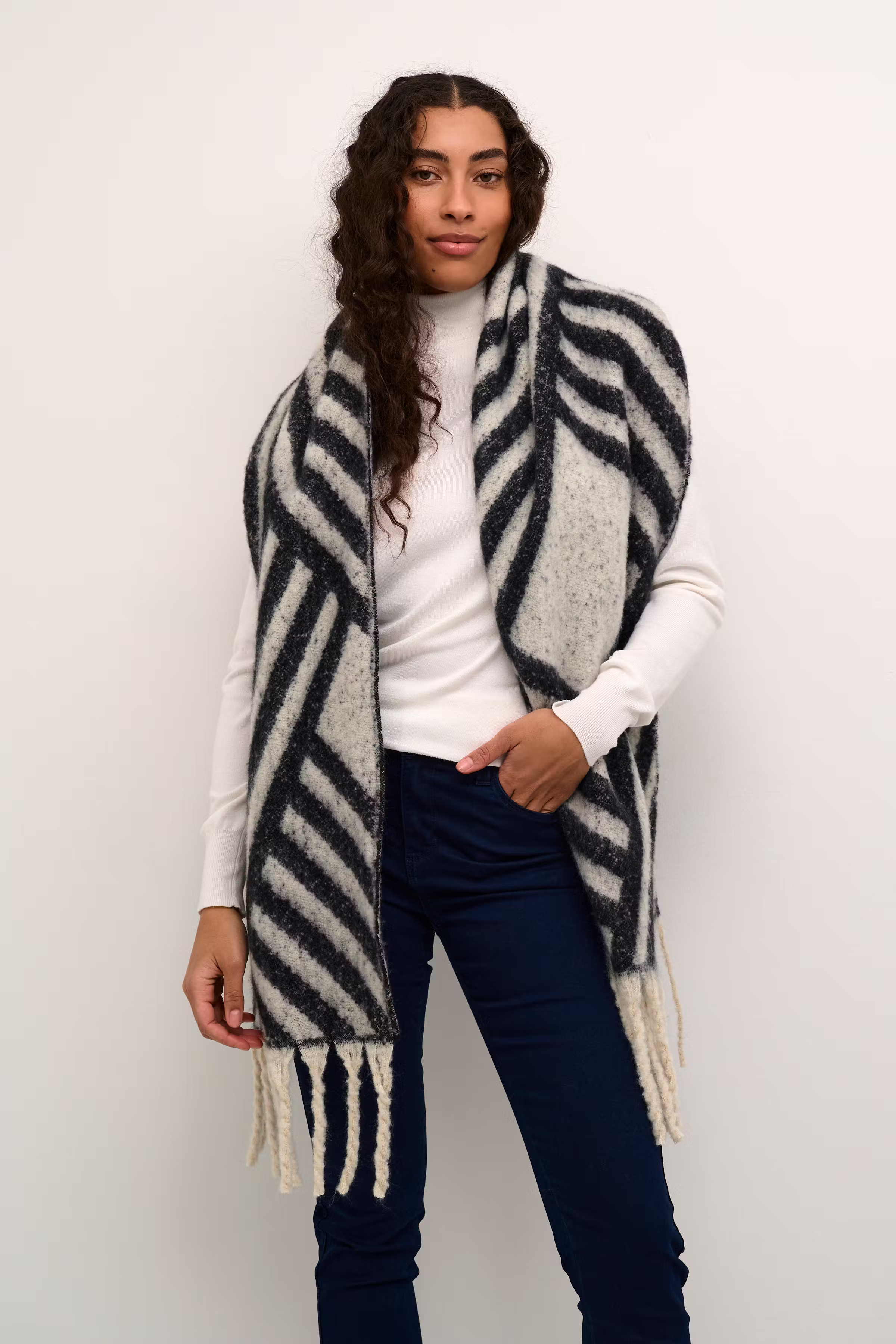 KAjojo Skjerf LOOKBOOK FRONT 10508955-106268