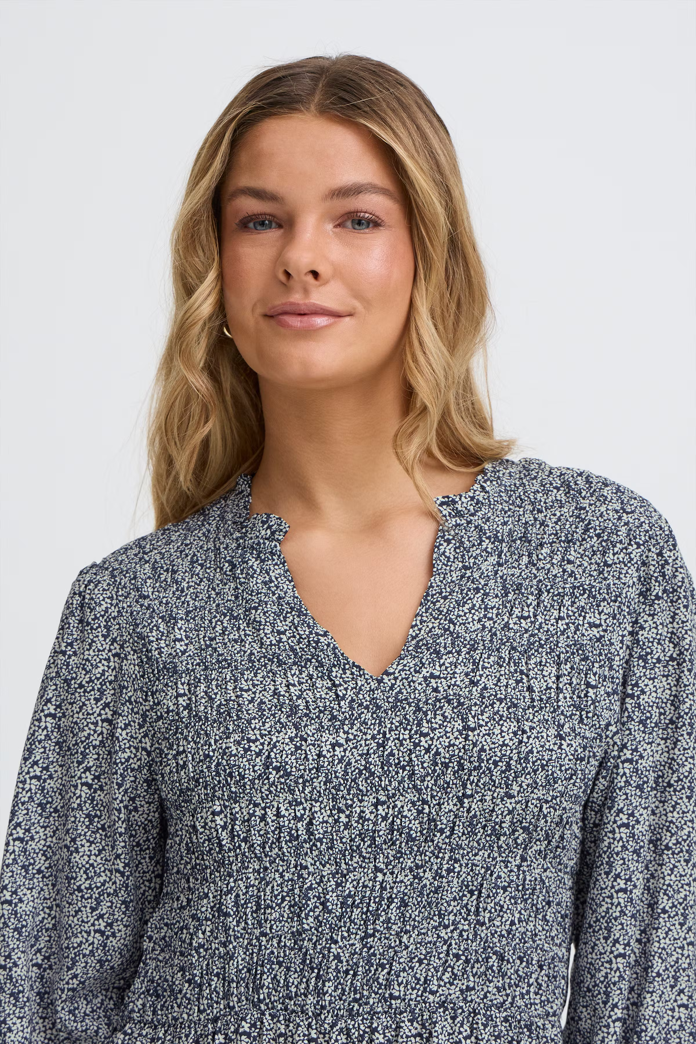 FRFLOWY Kjole LOOKBOOK DETAIL 20617393-900004549