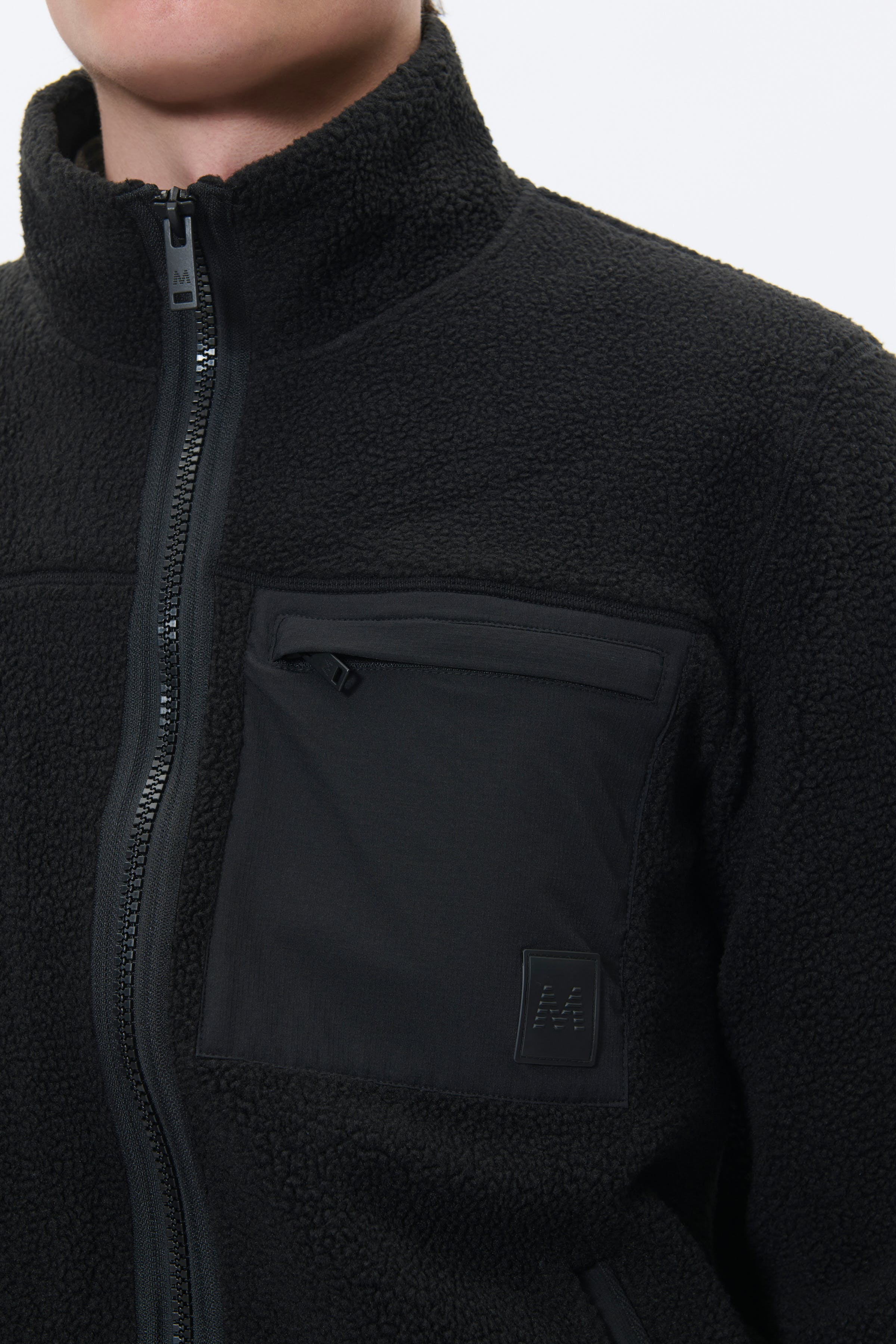 MAisaac Fleece Cardigan LOOKBOOK DETAIL 30206235-300275