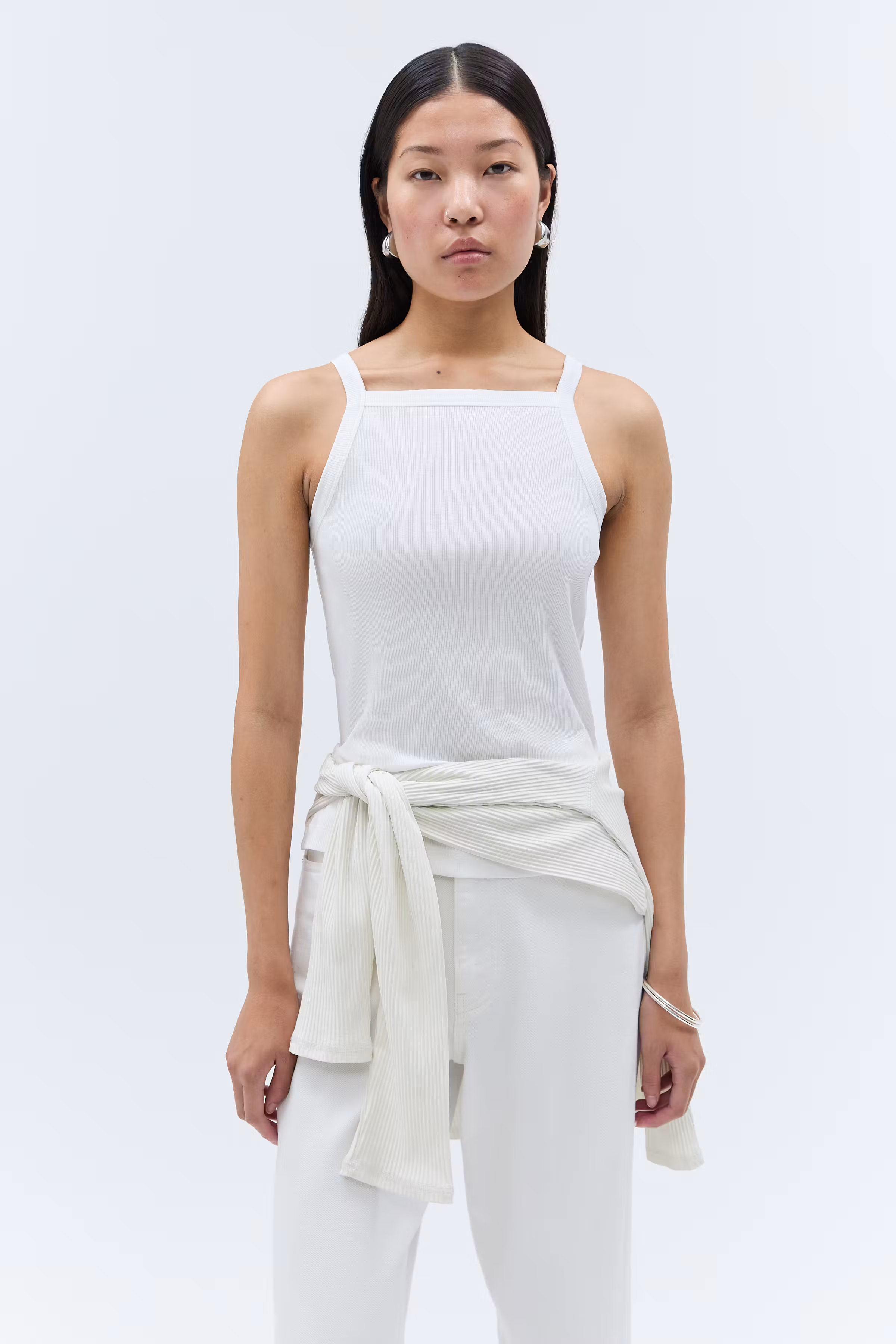 IOKLARA TOP LOOKBOOK FRONT 30600548-WH001