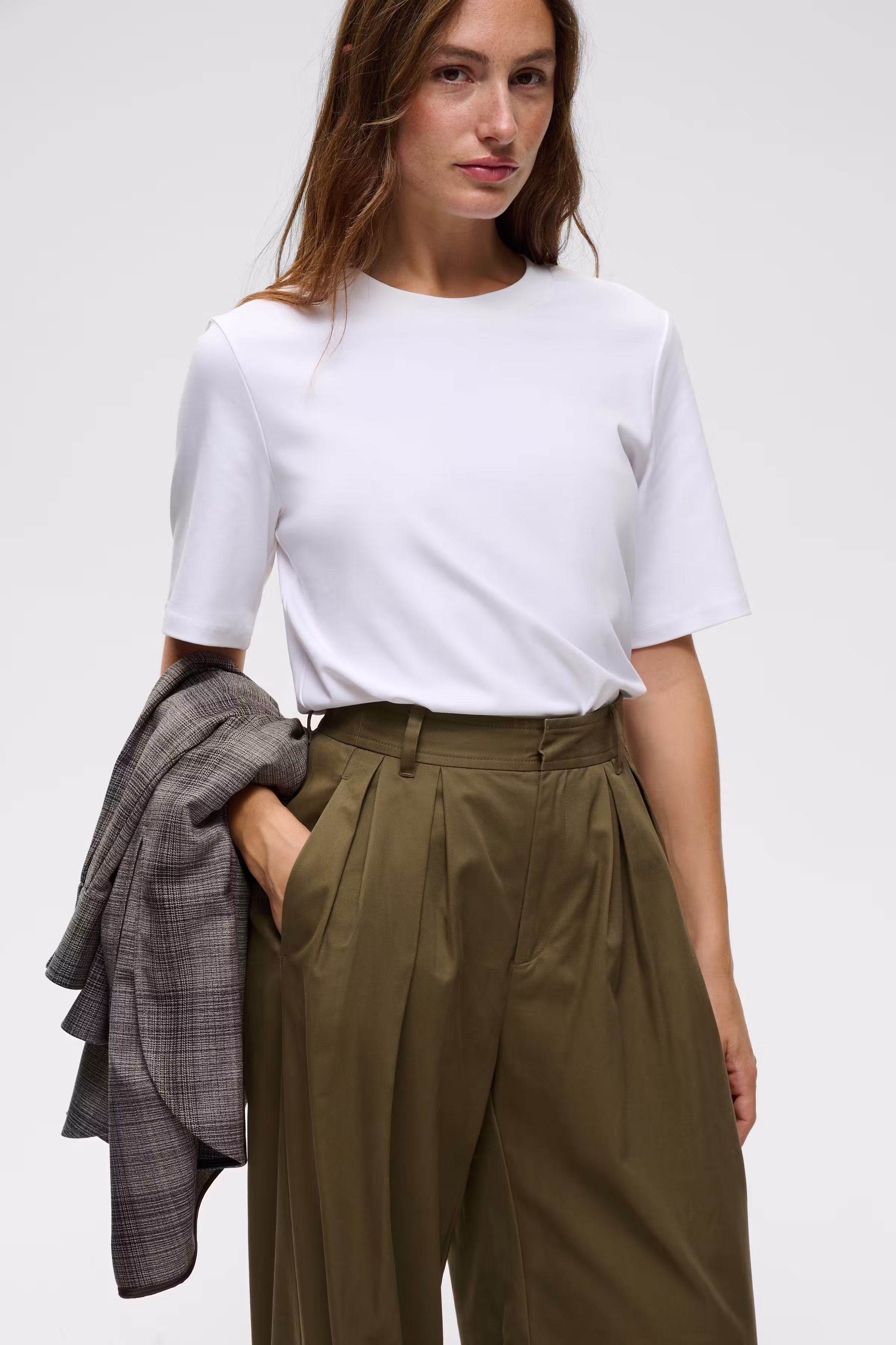 LukkiaIW Hose LOOKBOOK DETAIL 30111444-190312