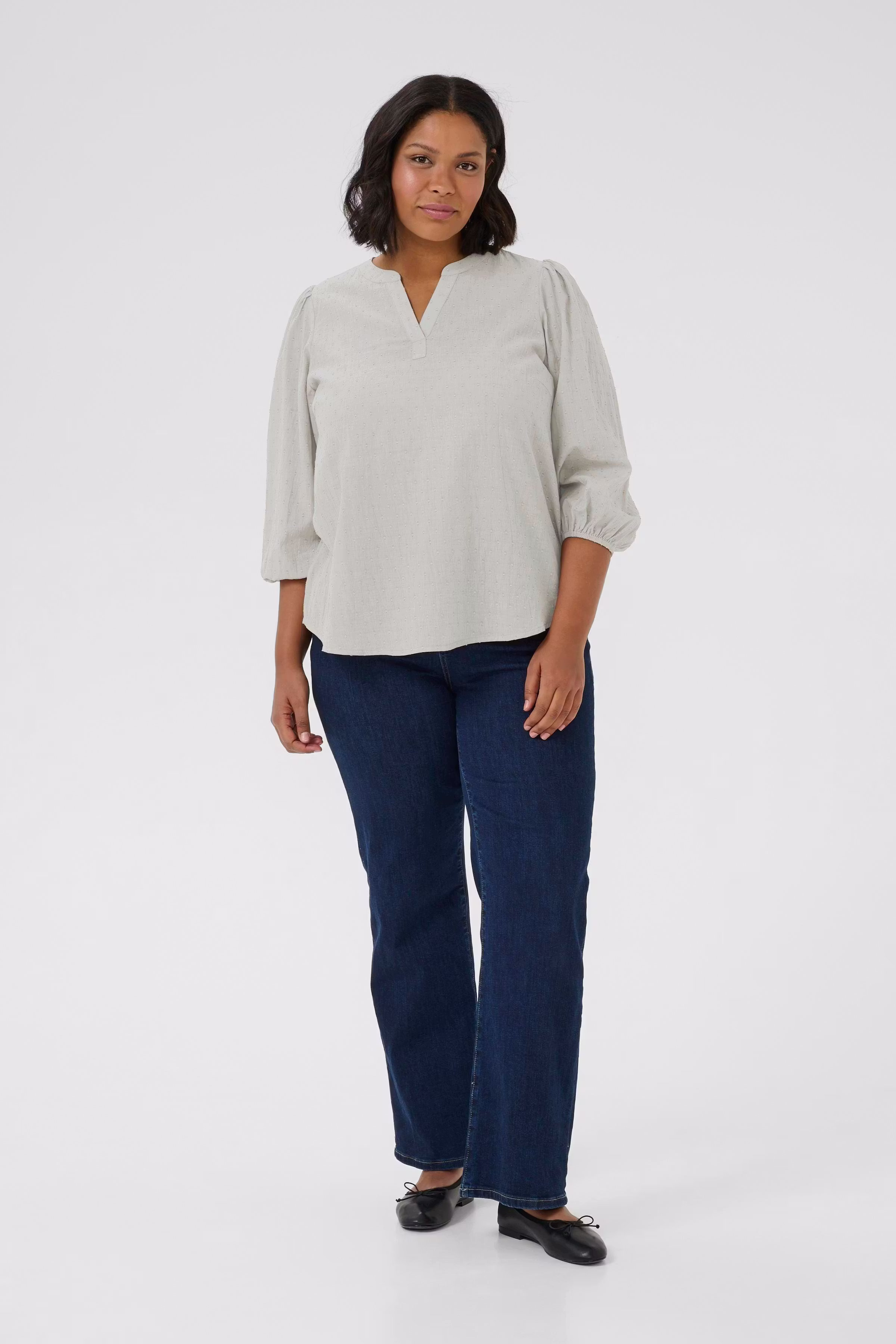 KCsilla Blouse LOOKBOOK FRONT 10583327-170205