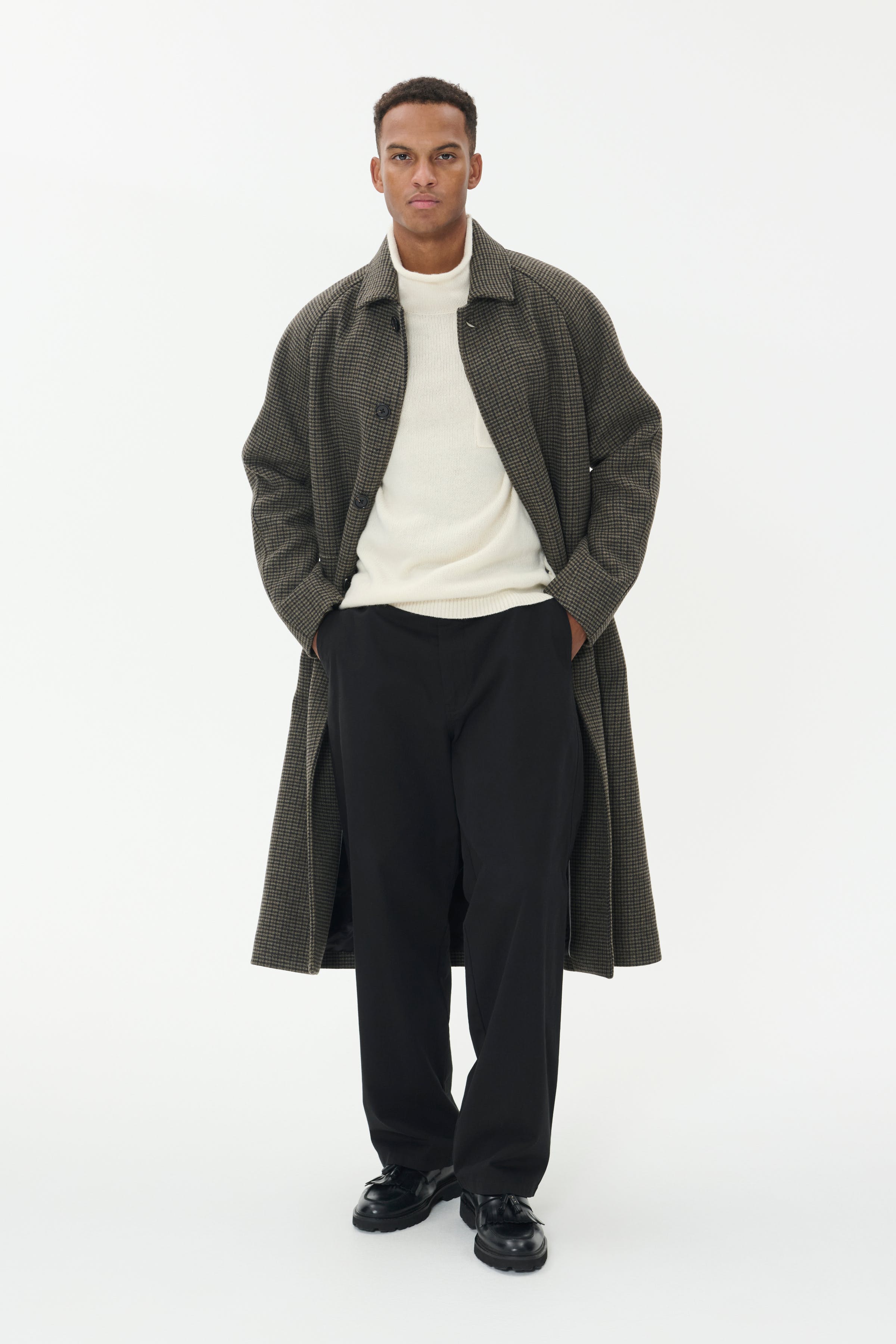 MAelijah M73 Kappa LOOKBOOK FRONT 30208860-190809