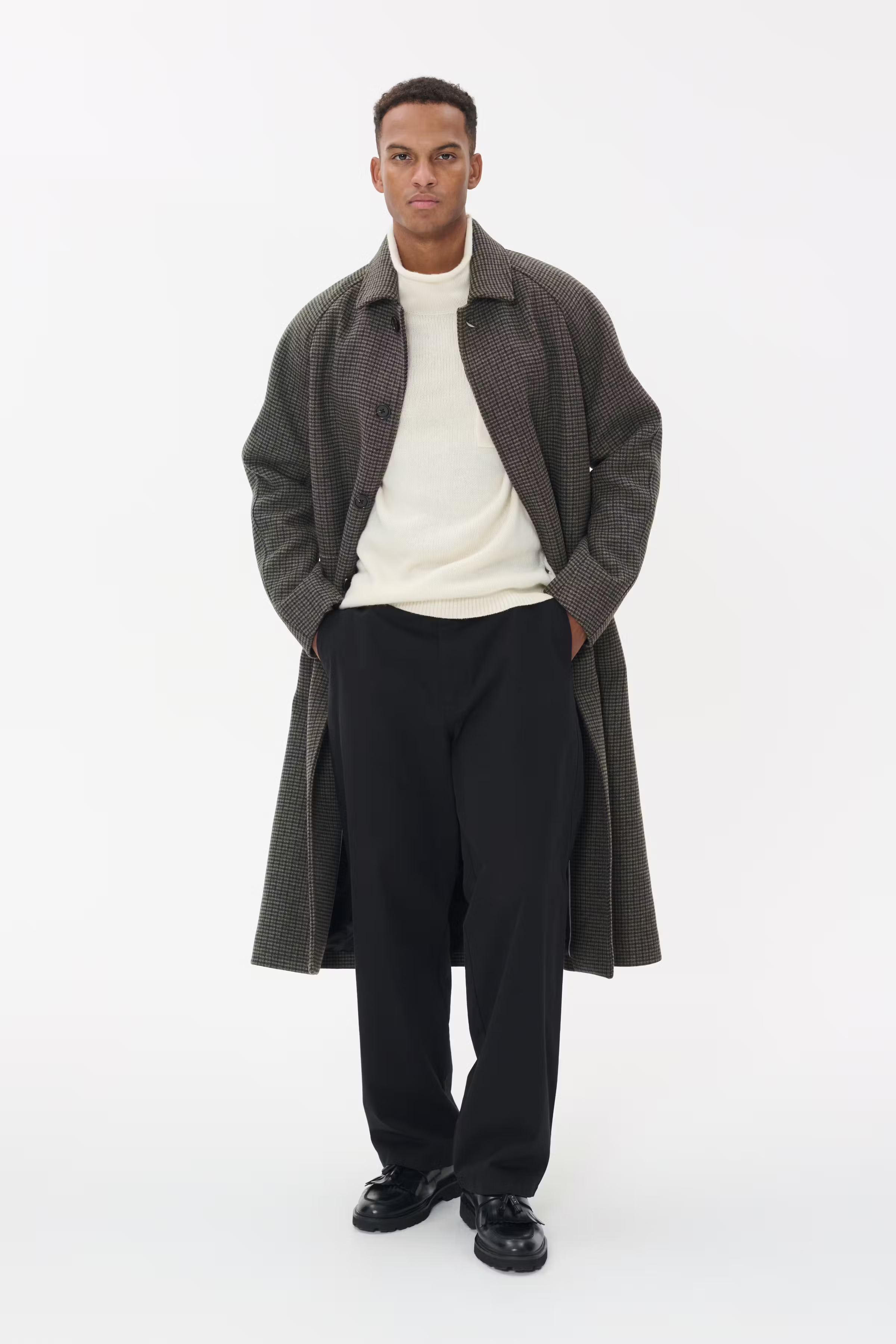 MAelijah M73 Kappa LOOKBOOK FRONT 30208860-190809