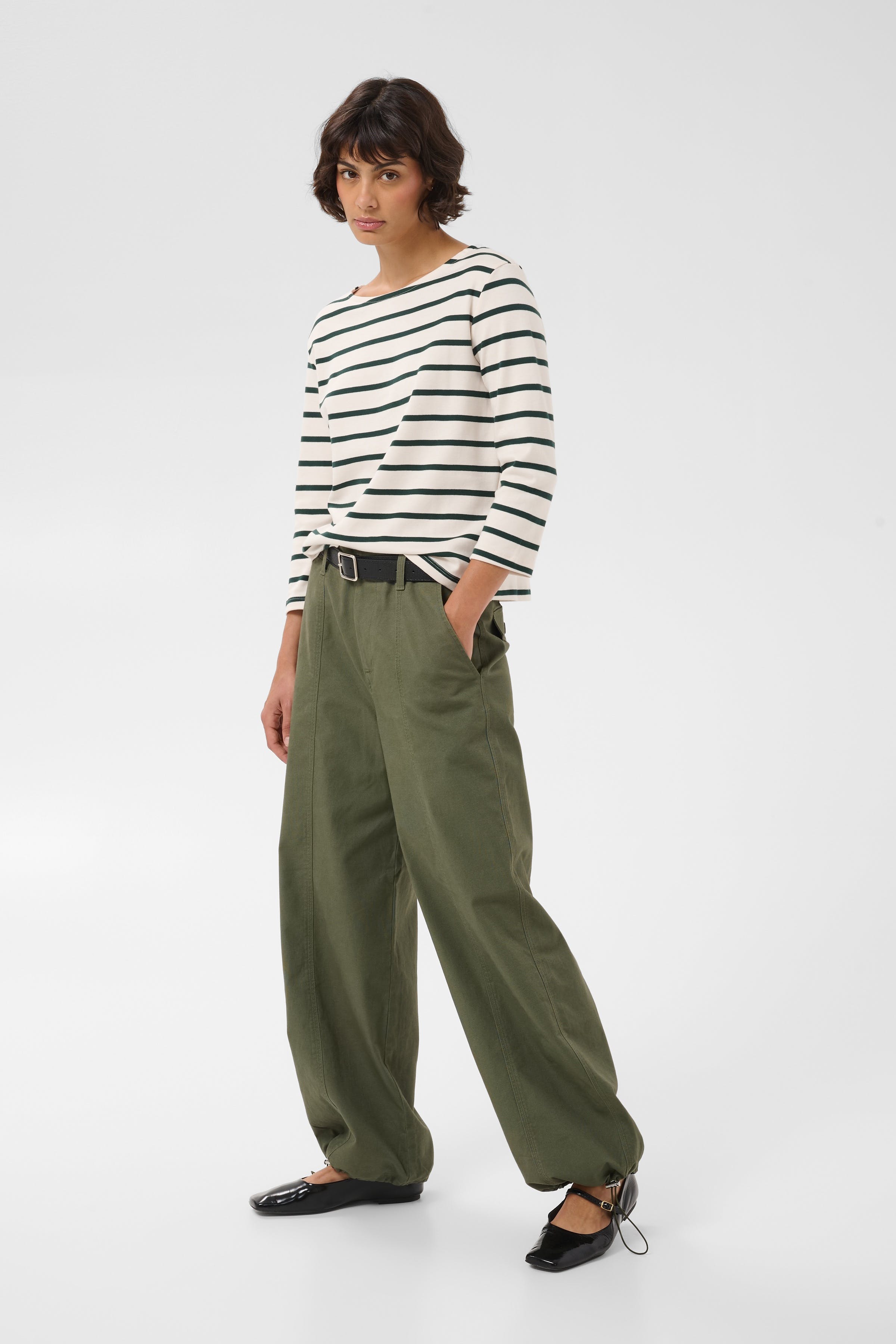 NelaPW T-shirt LOOKBOOK FRONT 30309864-305616