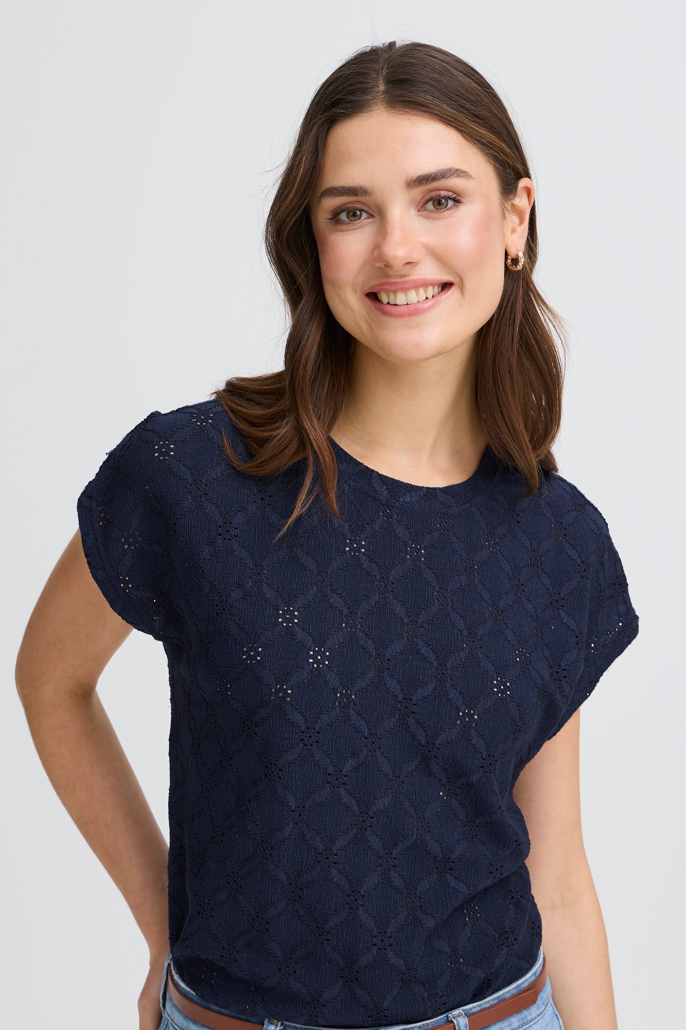 FRIMIRA T-shirt LOOKBOOK DETAIL 20617940-193923