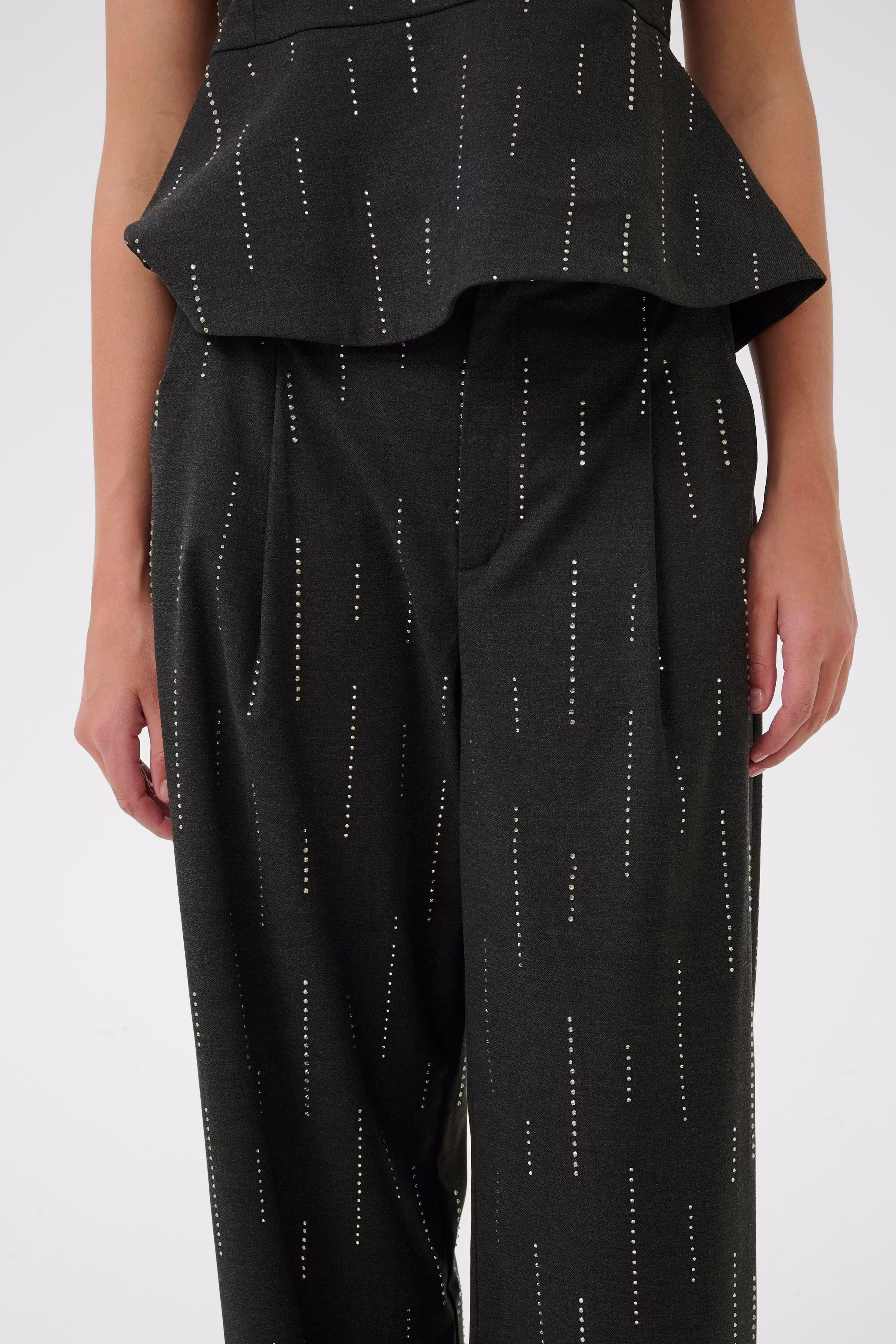 GZadira Hose LOOKBOOK DETAIL 10910708-100494