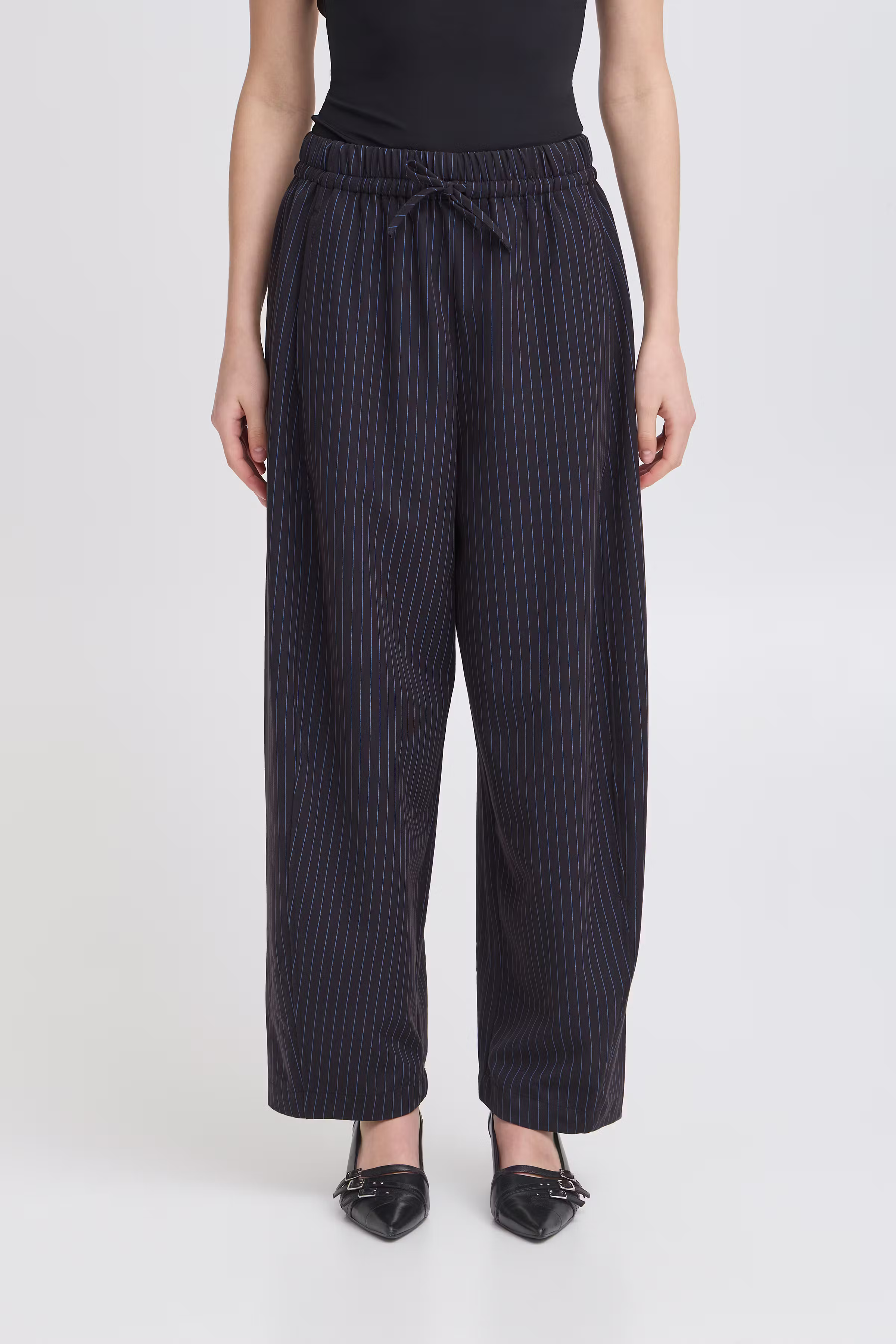 IXTRINE Hose LOOKBOOK FRONT 20123490-194020