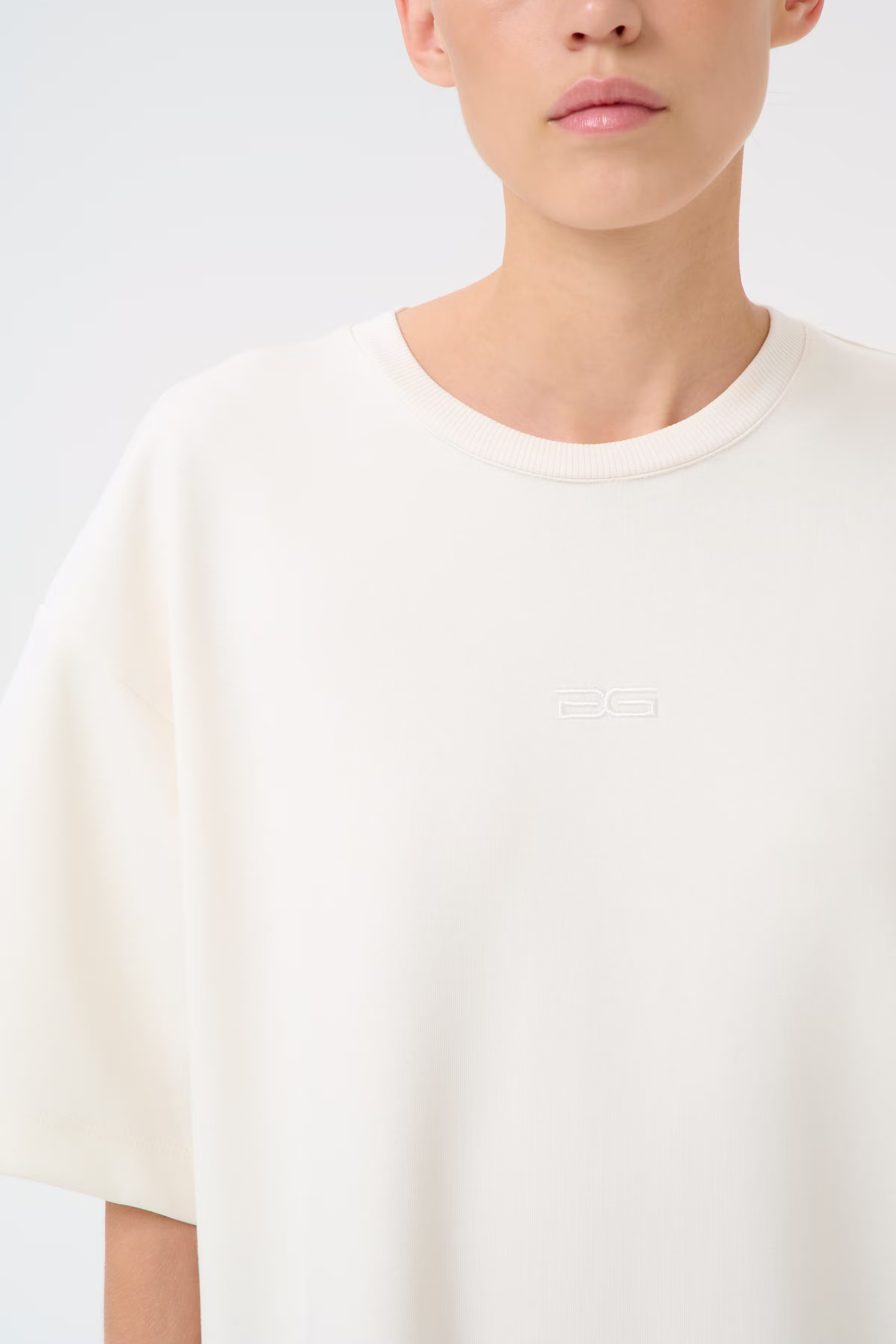 GZimina T-shirt LOOKBOOK DETAIL 10910335-130905