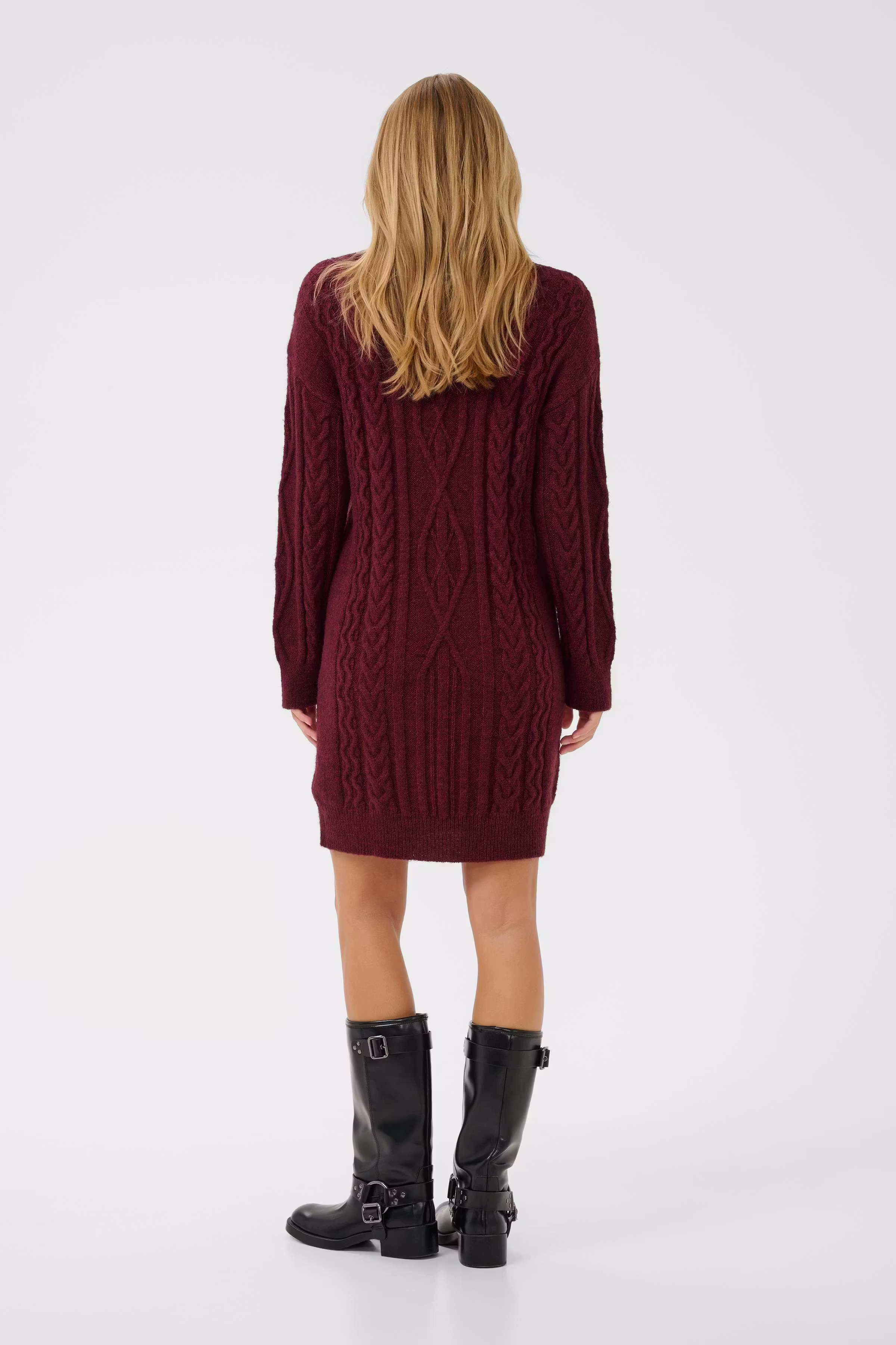 CRSkie Robe LOOKBOOK BACK 10614433-191522