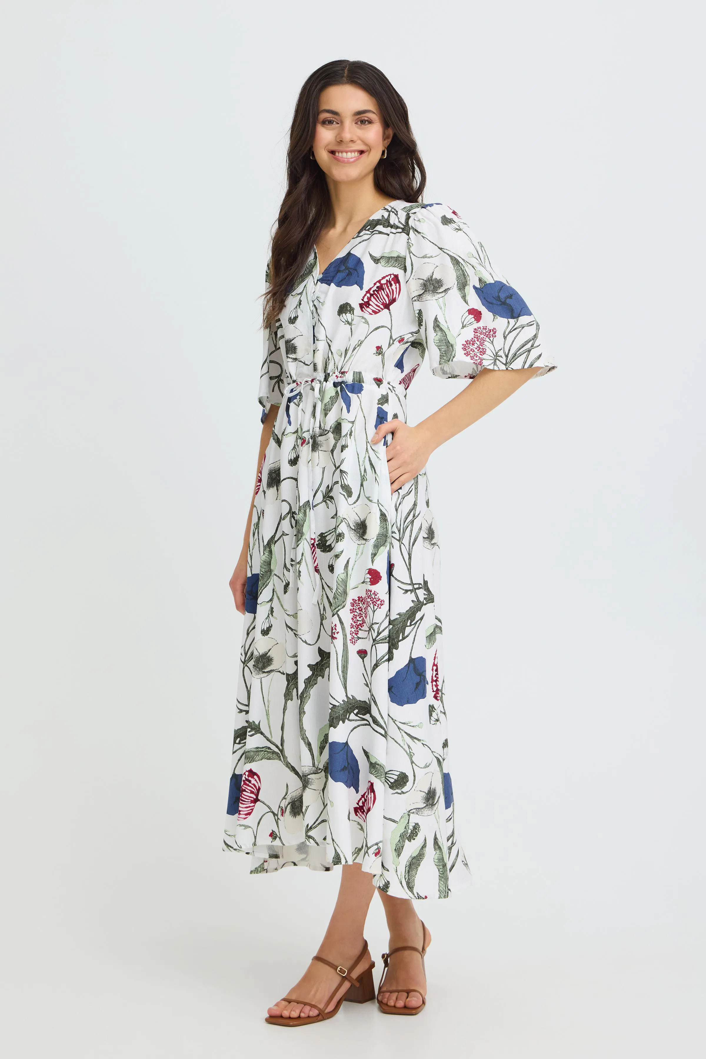 FRLAYA Klänning LOOKBOOK FRONT 20617671-900013181