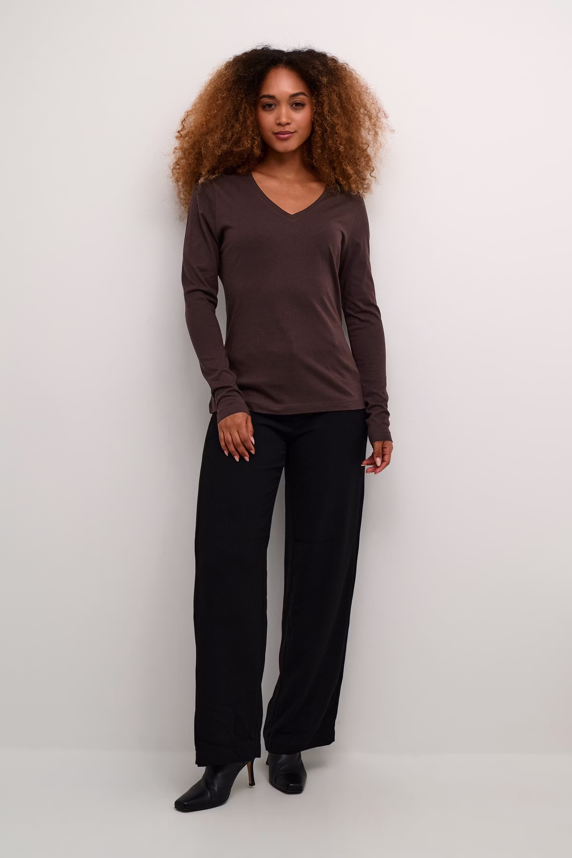 Naia Long sleeved T-shirt LOOKBOOK FRONT 10605255-191110