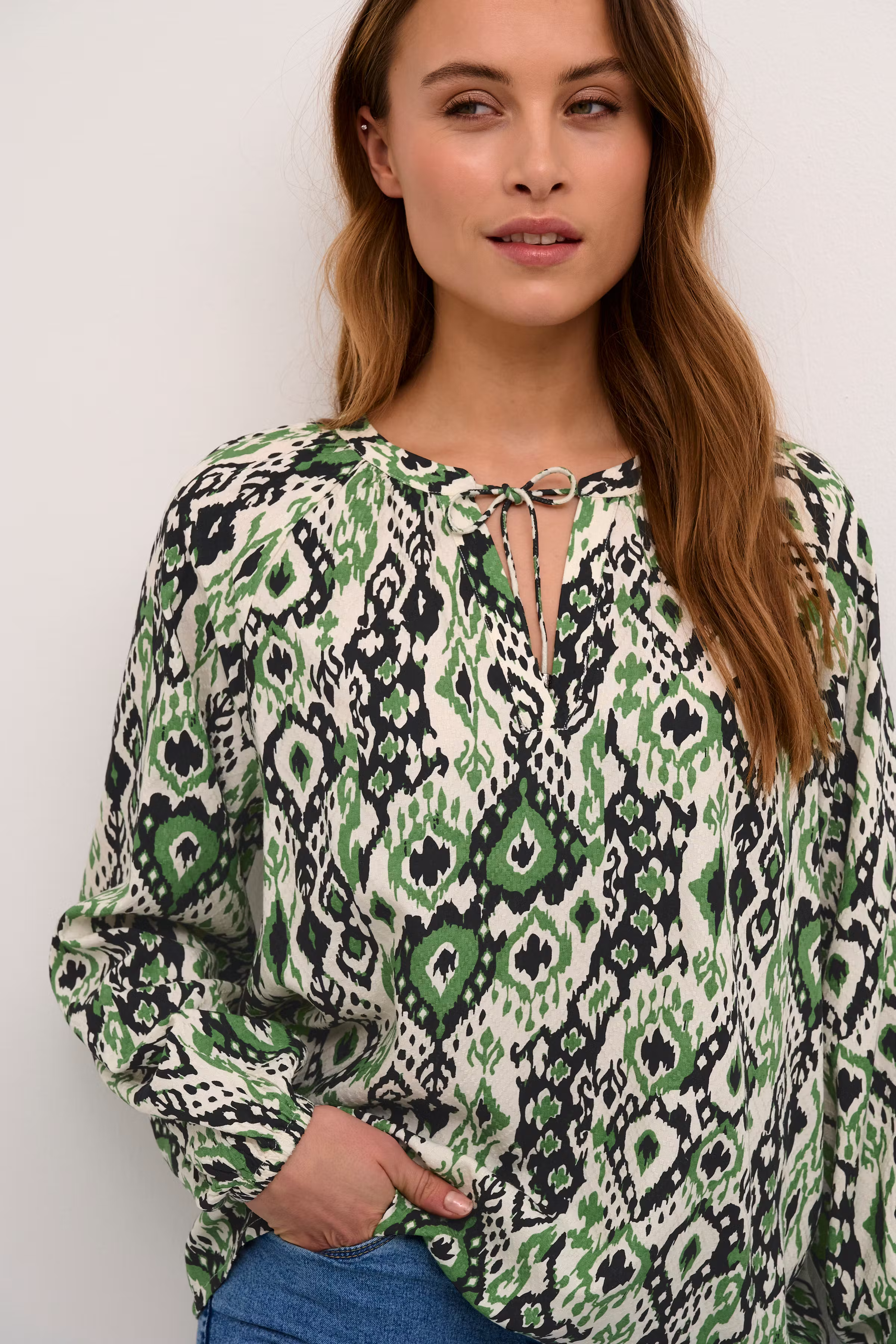 BPetta Bluse LOOKBOOK DETAIL 10590661-105826B