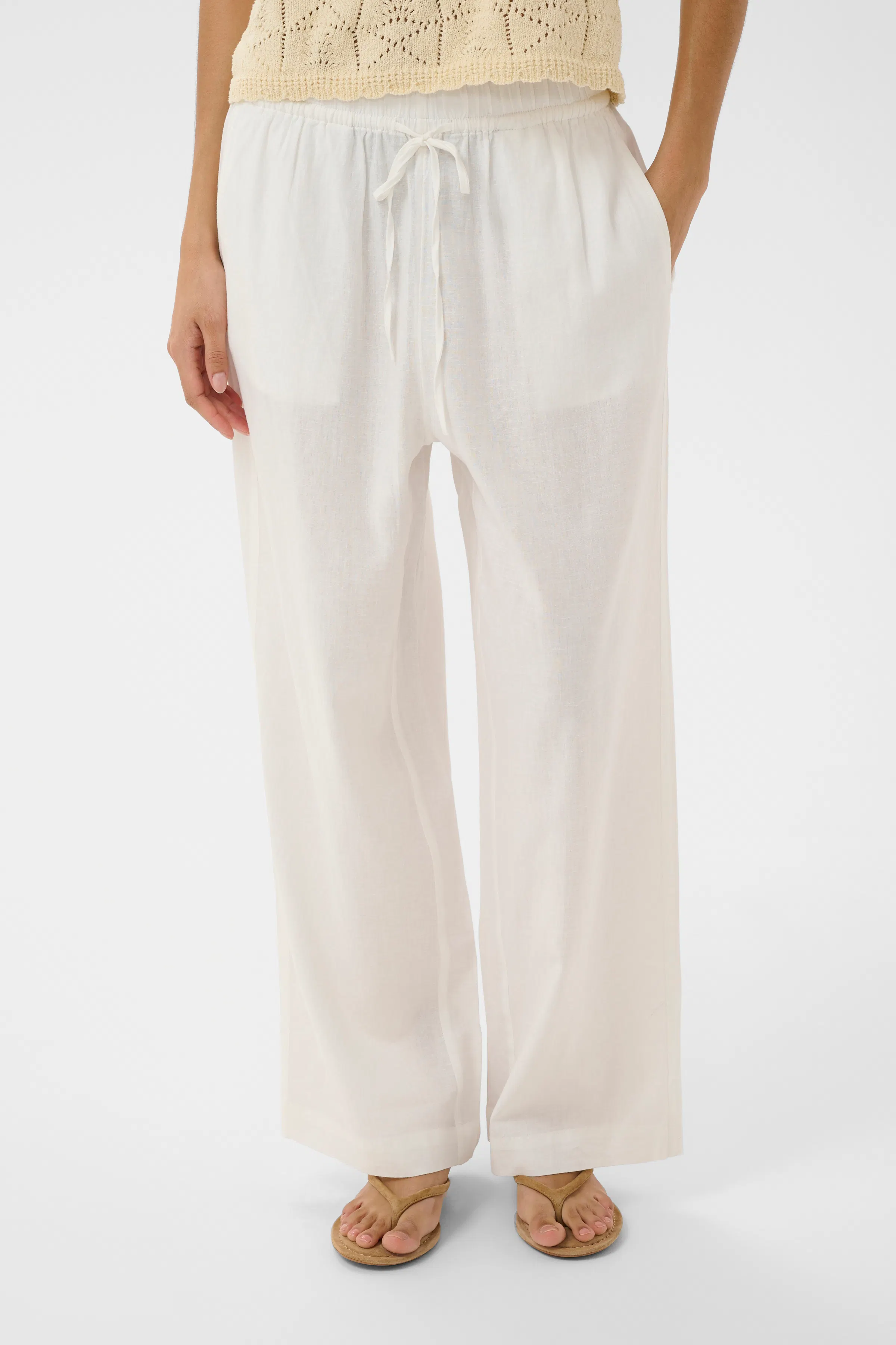 SLAria Bukser LOOKBOOK FRONT 30409026-111001