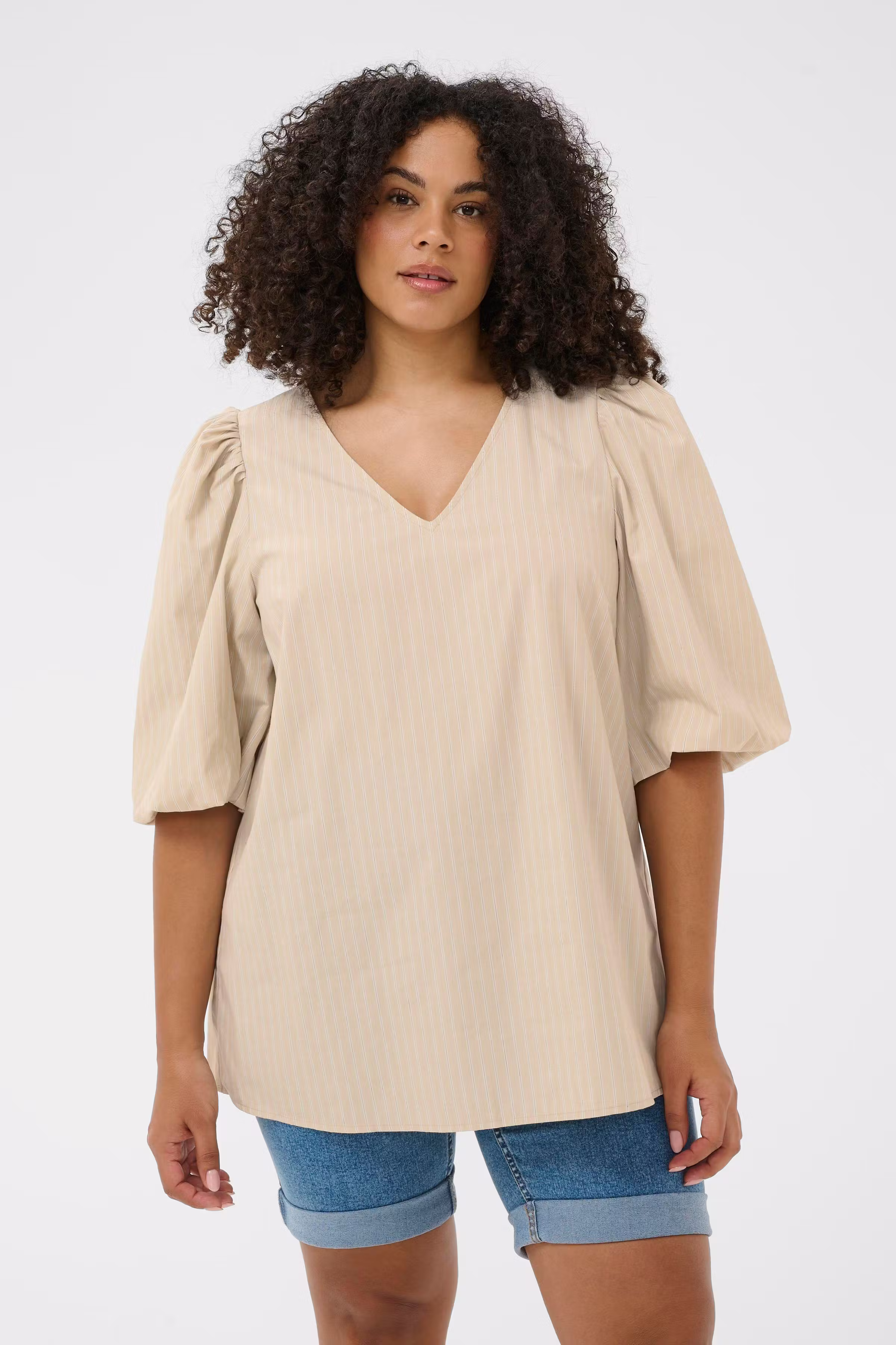 KCjosa Blouse LOOKBOOK FRONT 10584006-108996