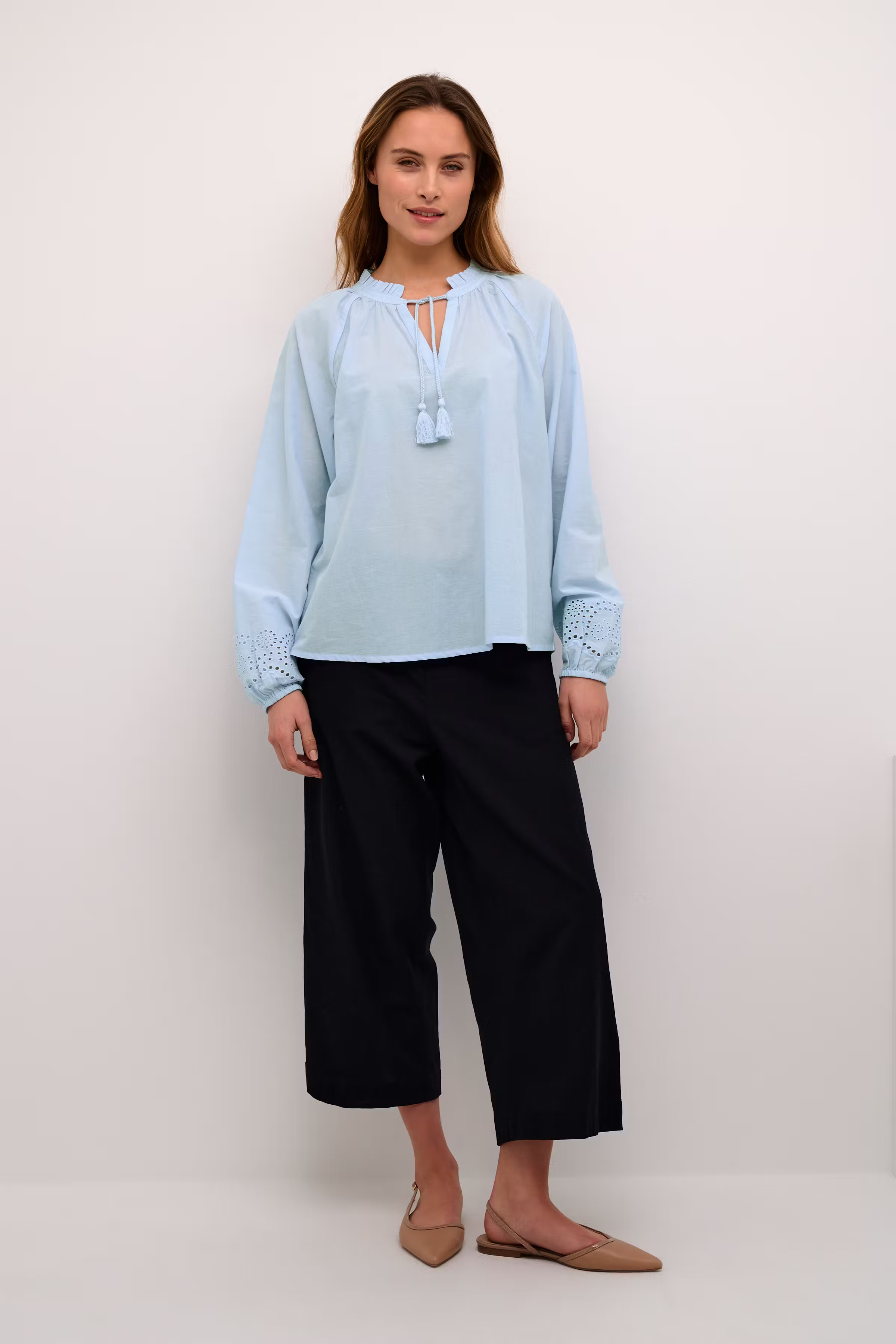 BPsabina Bluse LOOKBOOK FRONT 10590678-154031B