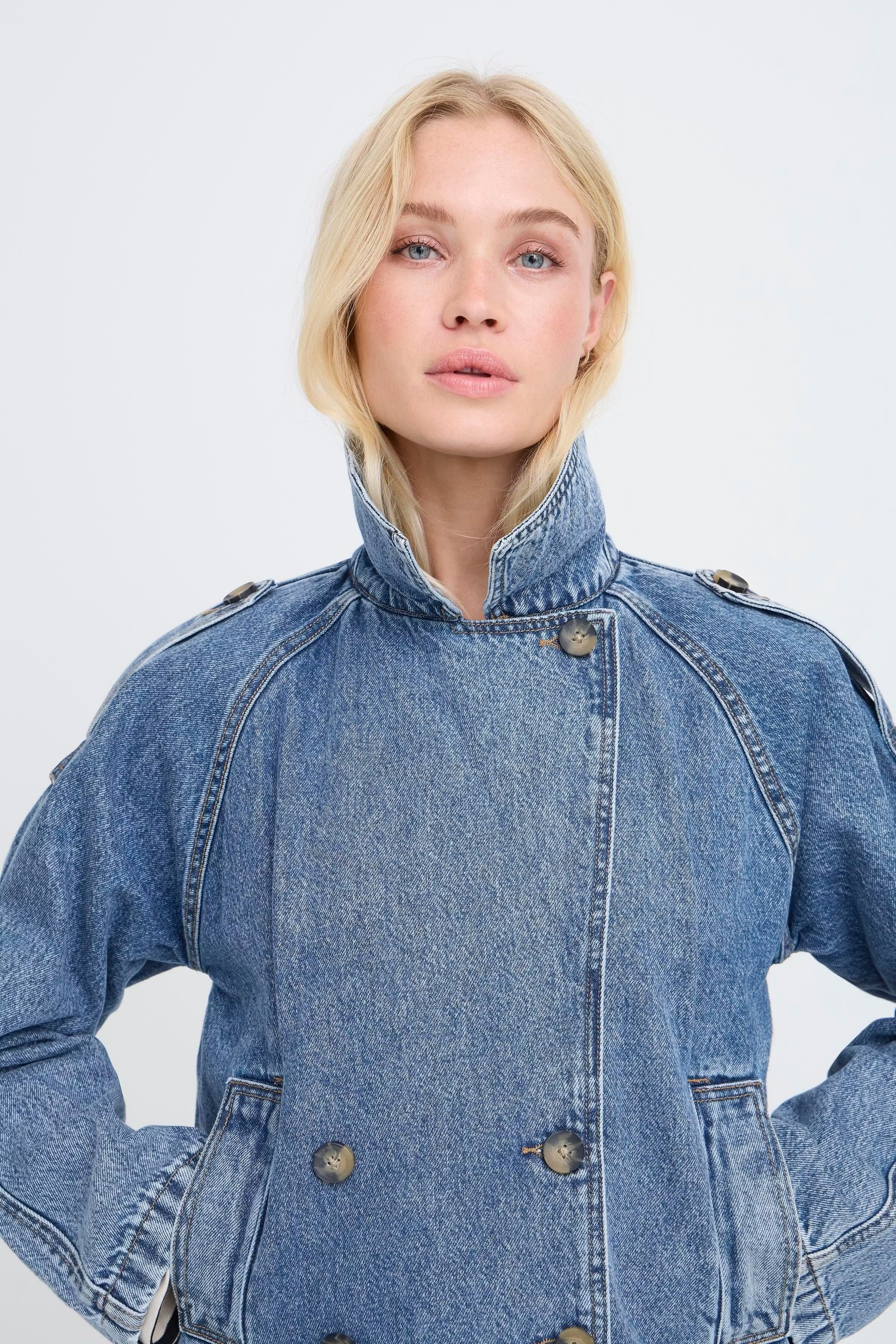 BYCITAN Outerwear LOOKBOOK DETAIL 20818416-200461