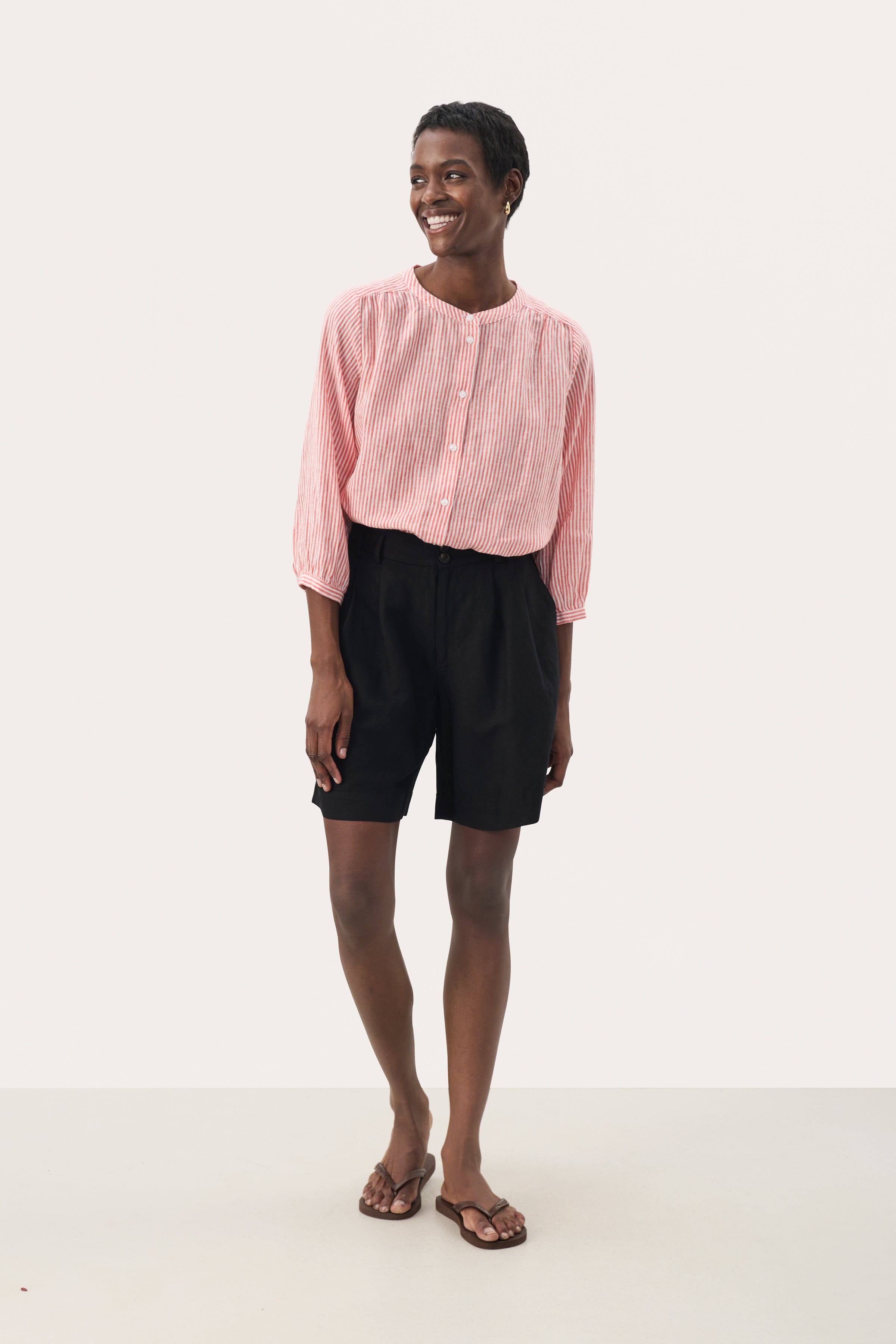 RainePW Linnen Shorts LOOKBOOK FRONT 30309603-194008