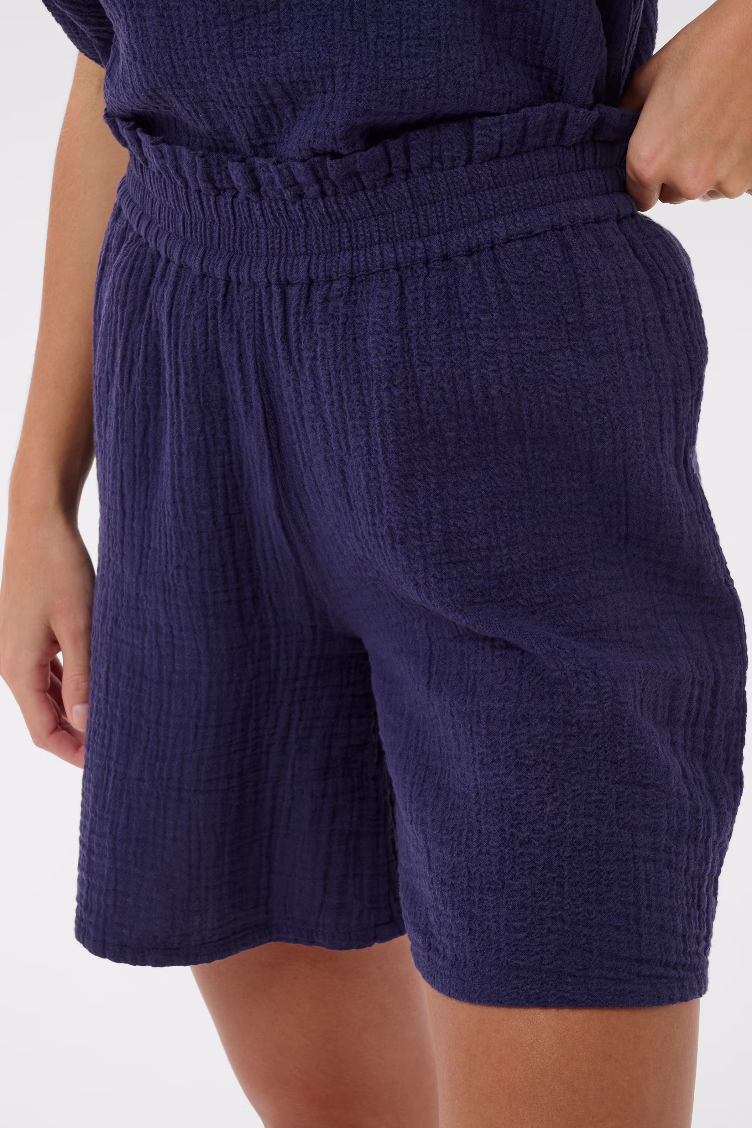 SibilleSZ Shorts LOOKBOOK DETAIL 30514519-193810
