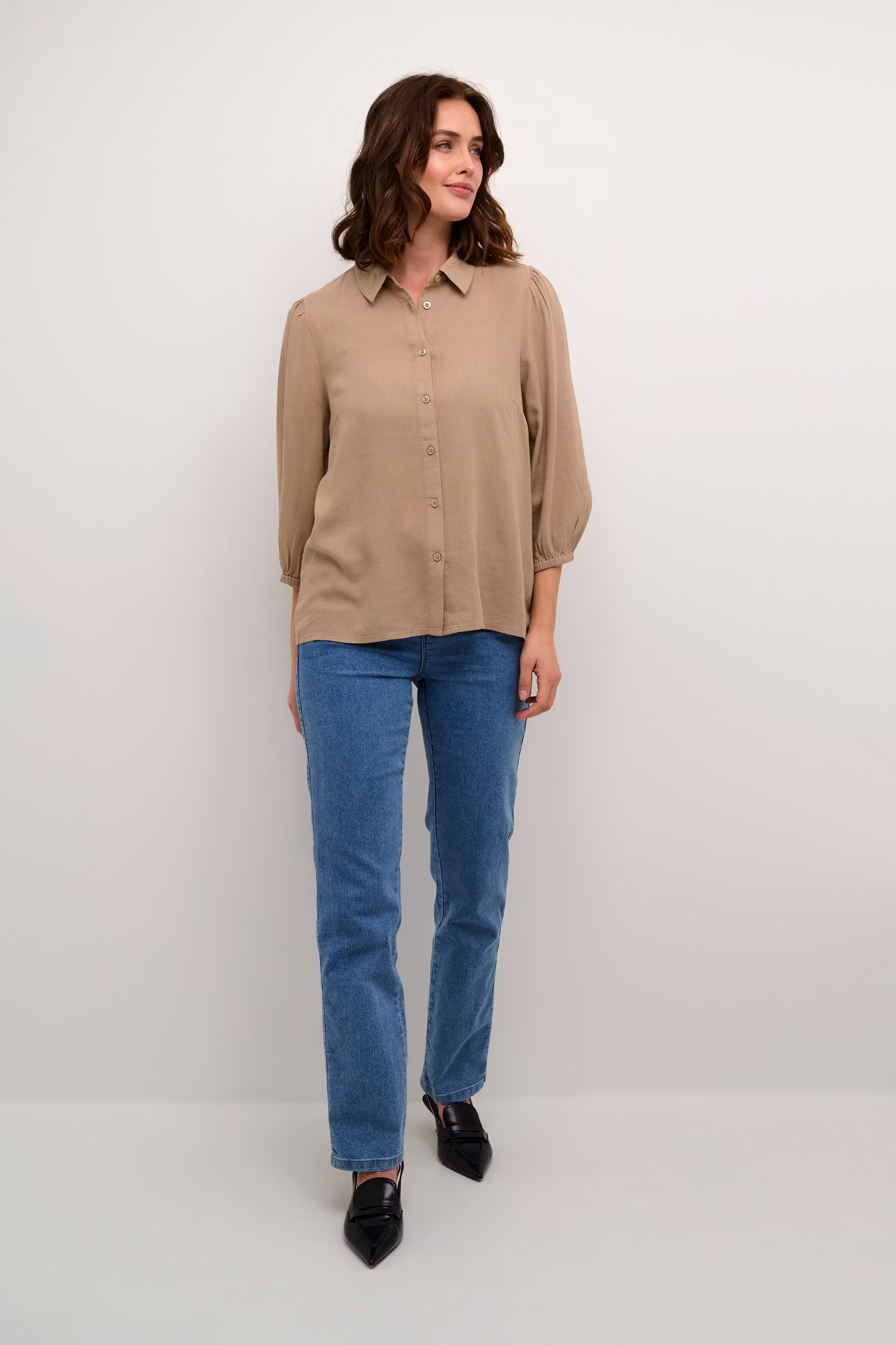 KAmilia Lin skjorte LOOKBOOK FRONT 10508361-171109