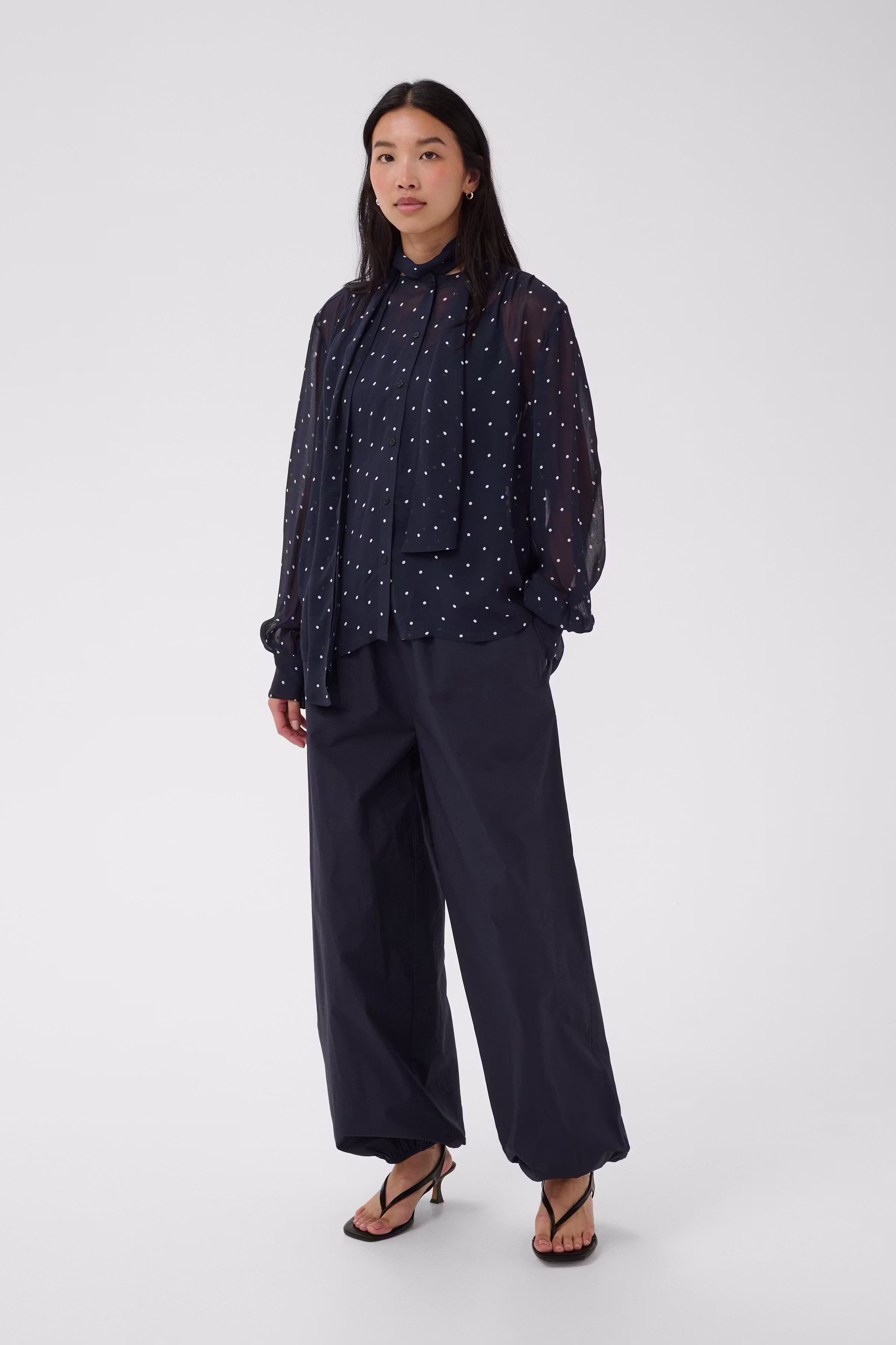 YaninaPW Bluse LOOKBOOK FRONT 30311038-305168