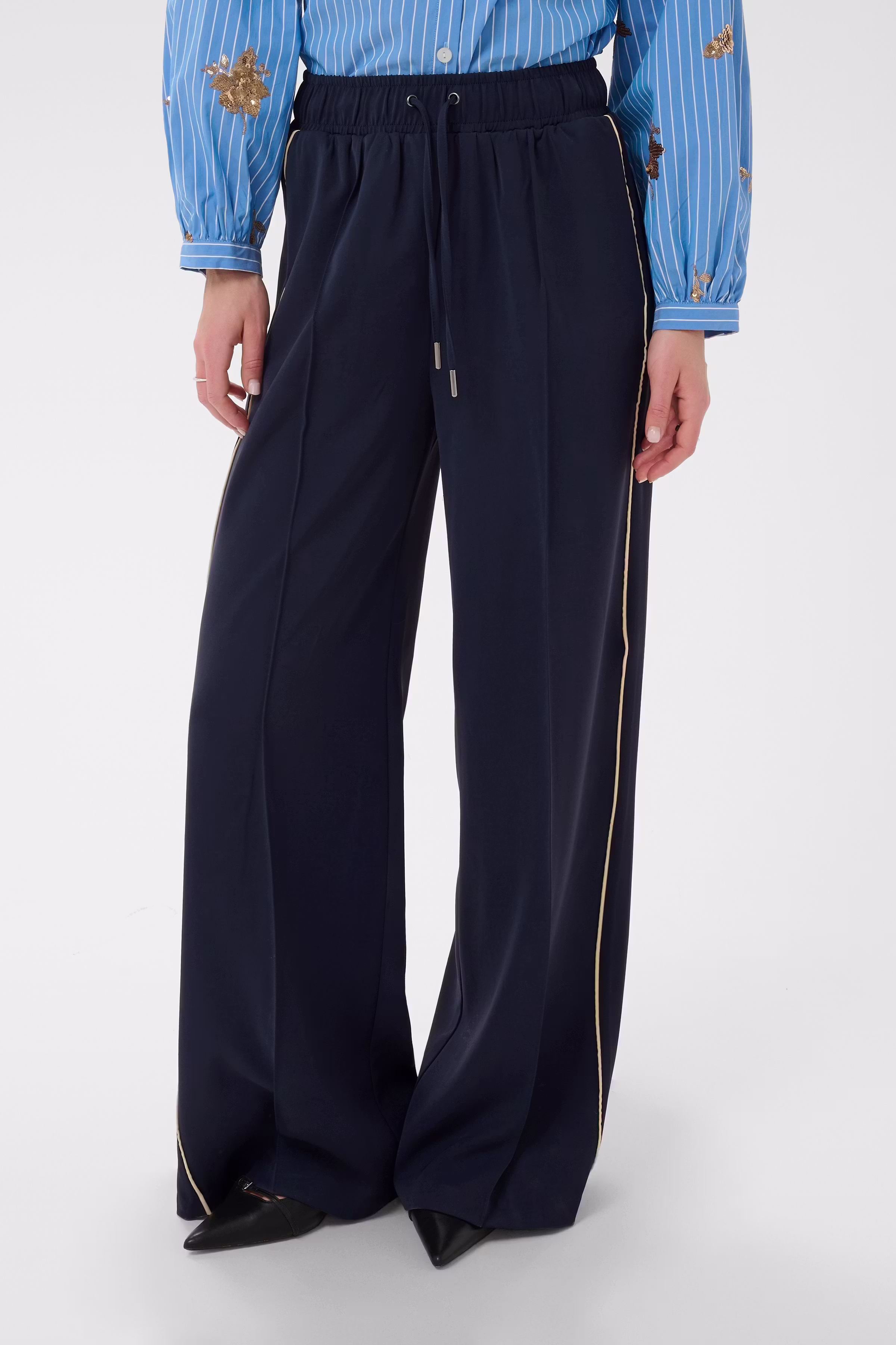 SueSZ Bukser LOOKBOOK FRONT 30515305-193924