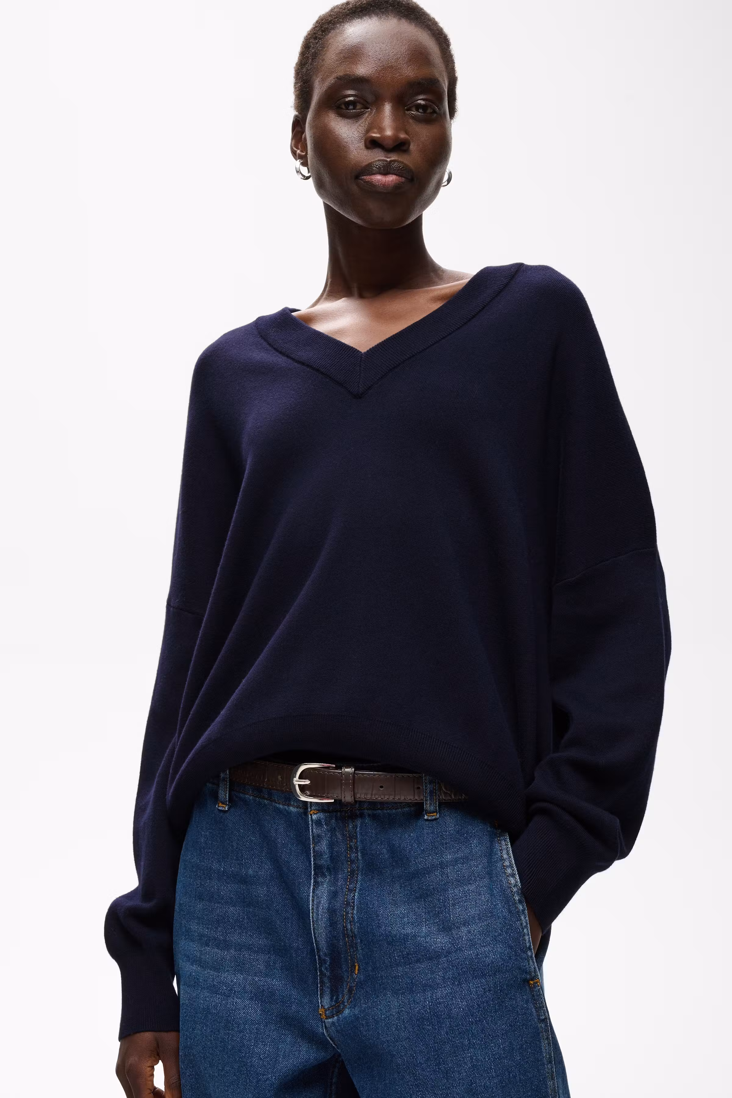 FosterIW V-neck Pullover LOOKBOOK DETAIL 30106899-300005