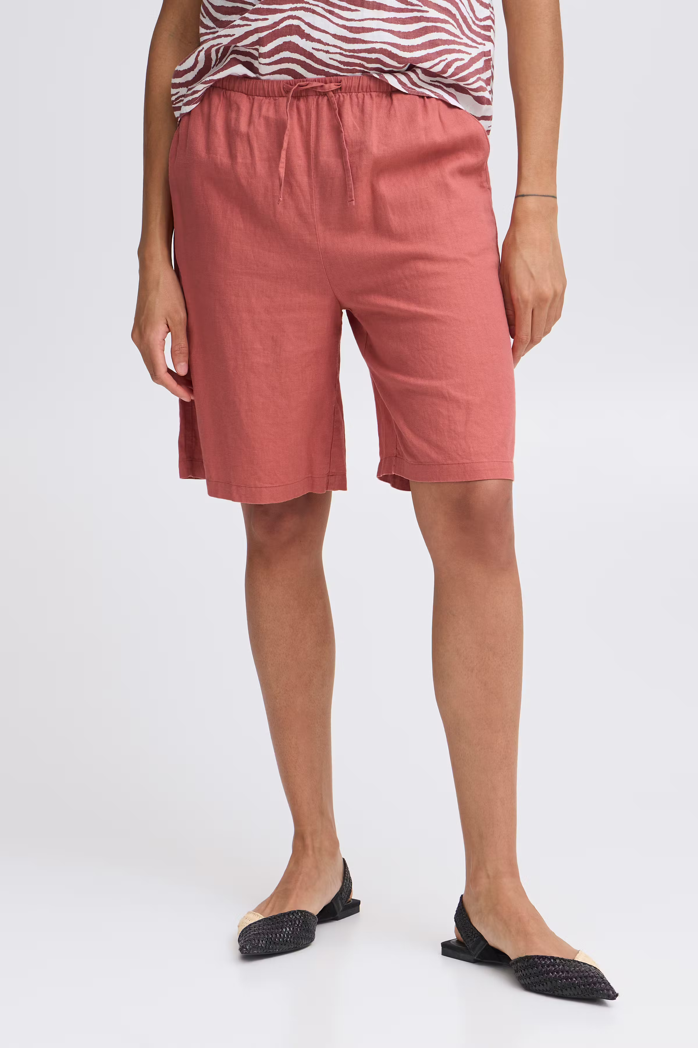 BYFALAKKA Shorts LOOKBOOK FRONT 20816608-181436