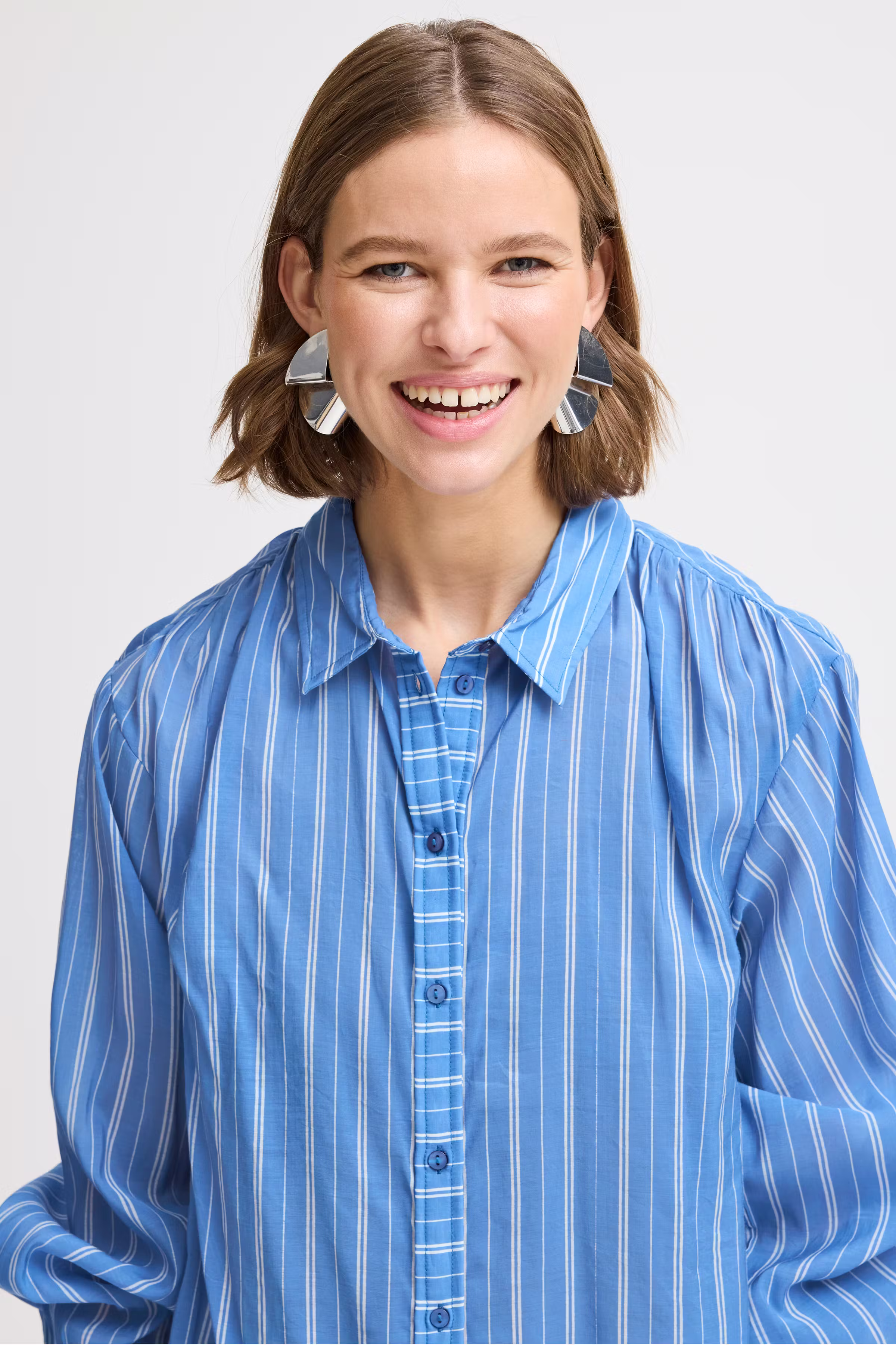 BYISALENA Skjorte LOOKBOOK DETAIL 20816228-204196