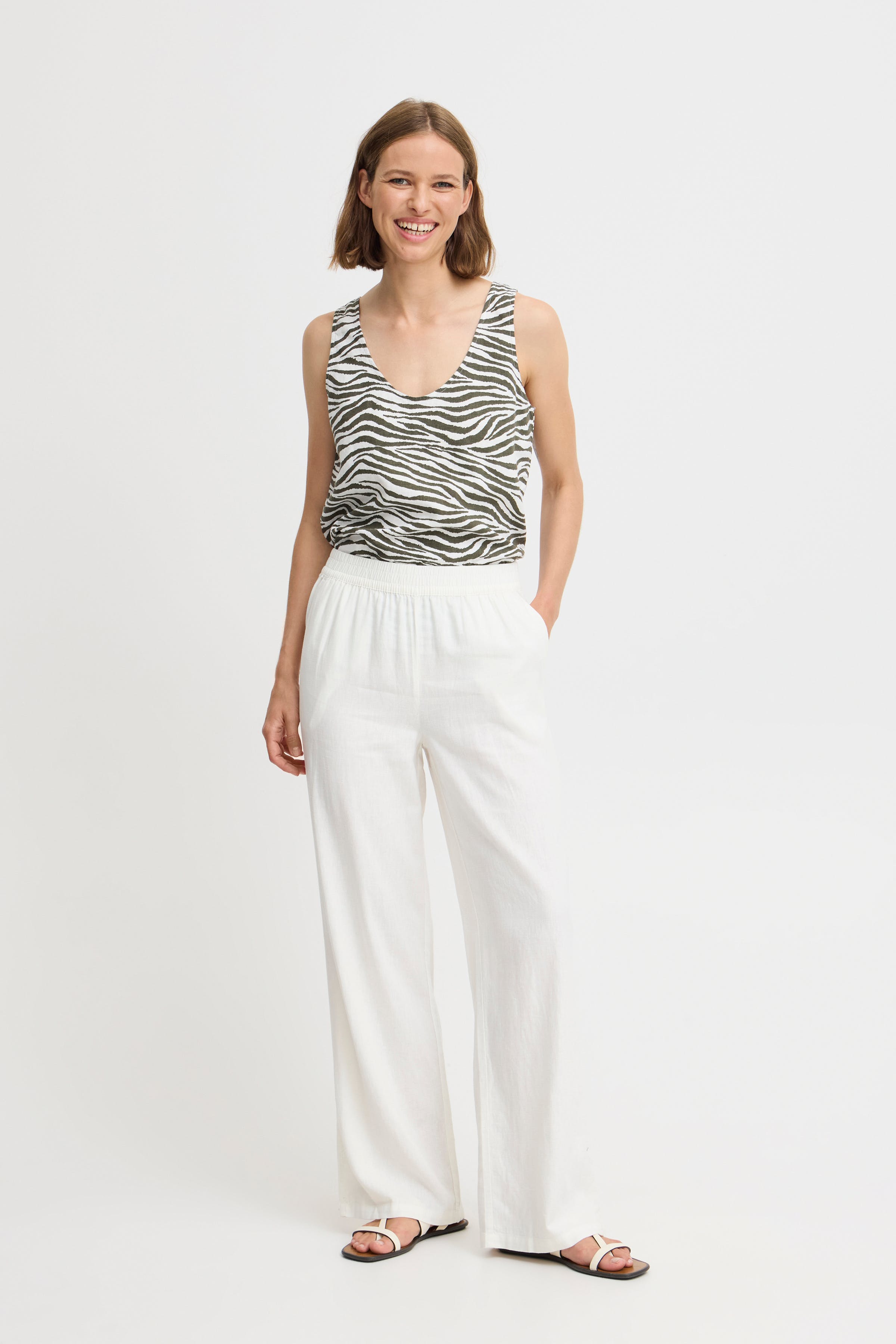 BYFALAKKA Trousers LOOKBOOK FRONT 20814563-114300