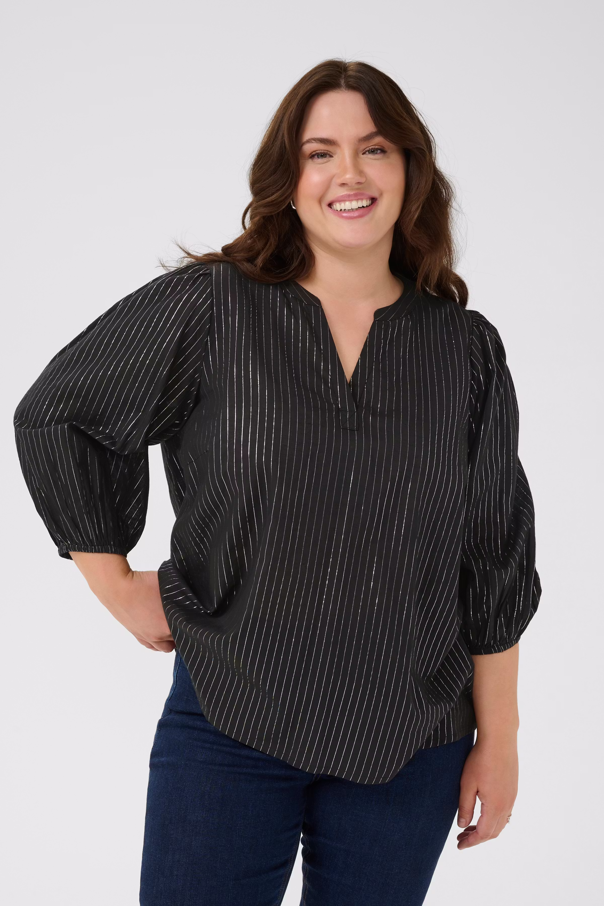 KCluisa Blouse LOOKBOOK FRONT 10583864-100121