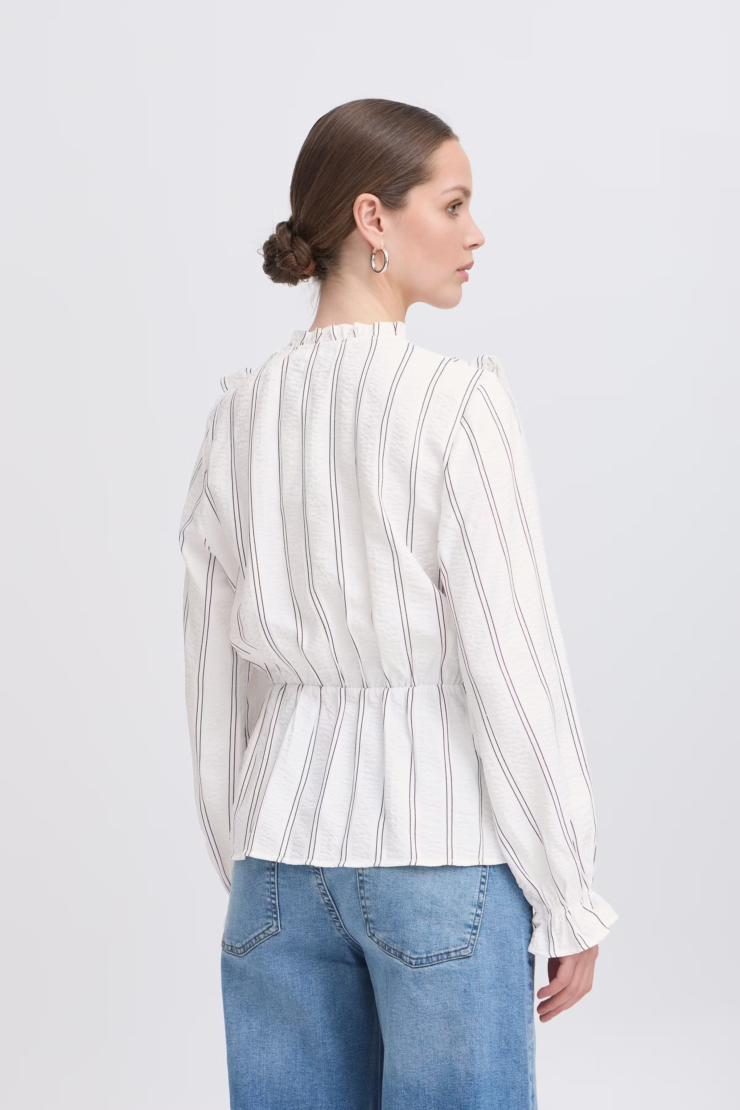 IXOLLIE Blouse LOOKBOOK BACK 20123720-114201