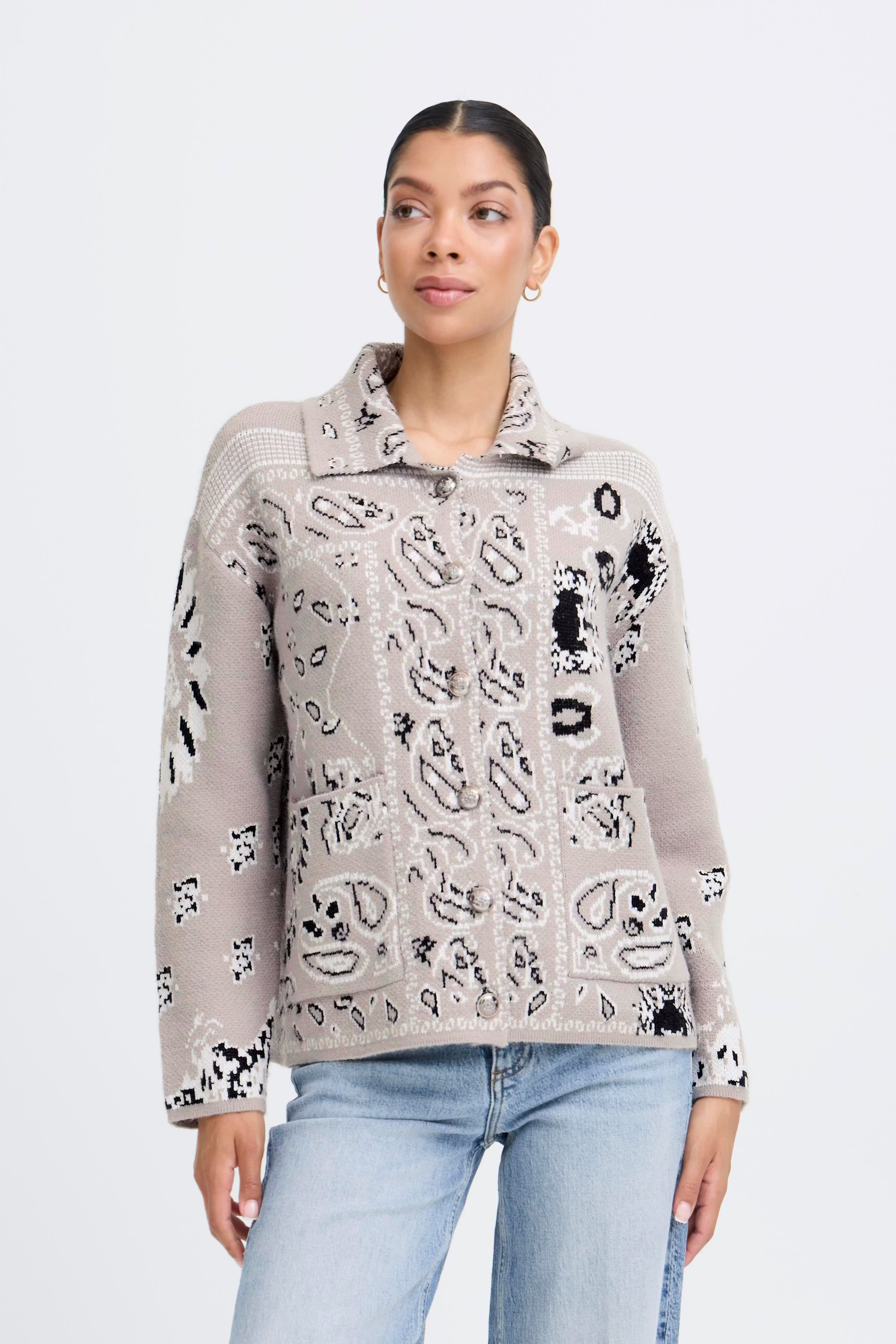 BYXMAYLIS Cardigan LOOKBOOK FRONT 20819047-900008754