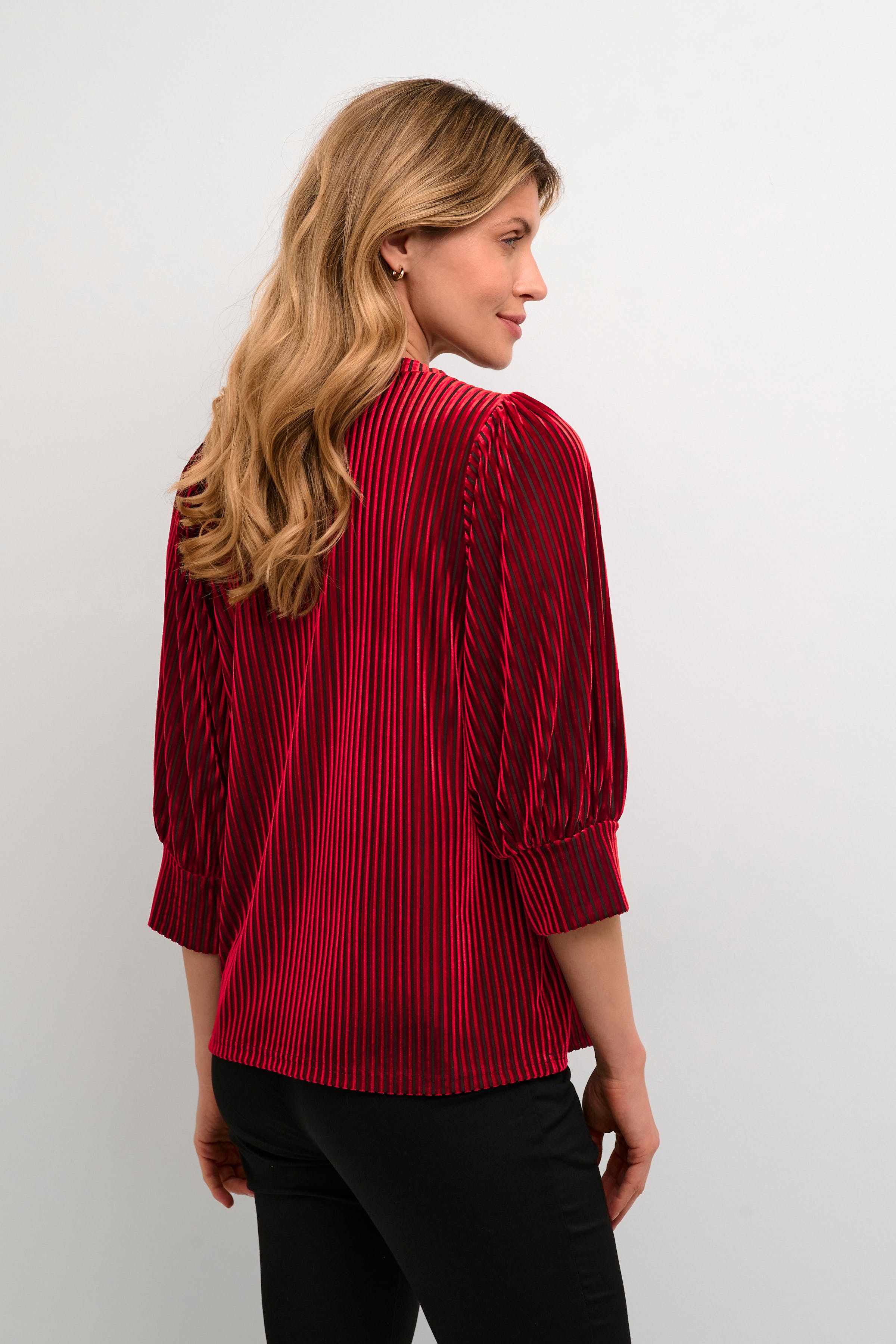 KAcaca Blouse LOOKBOOK FRONT 10503887-191758