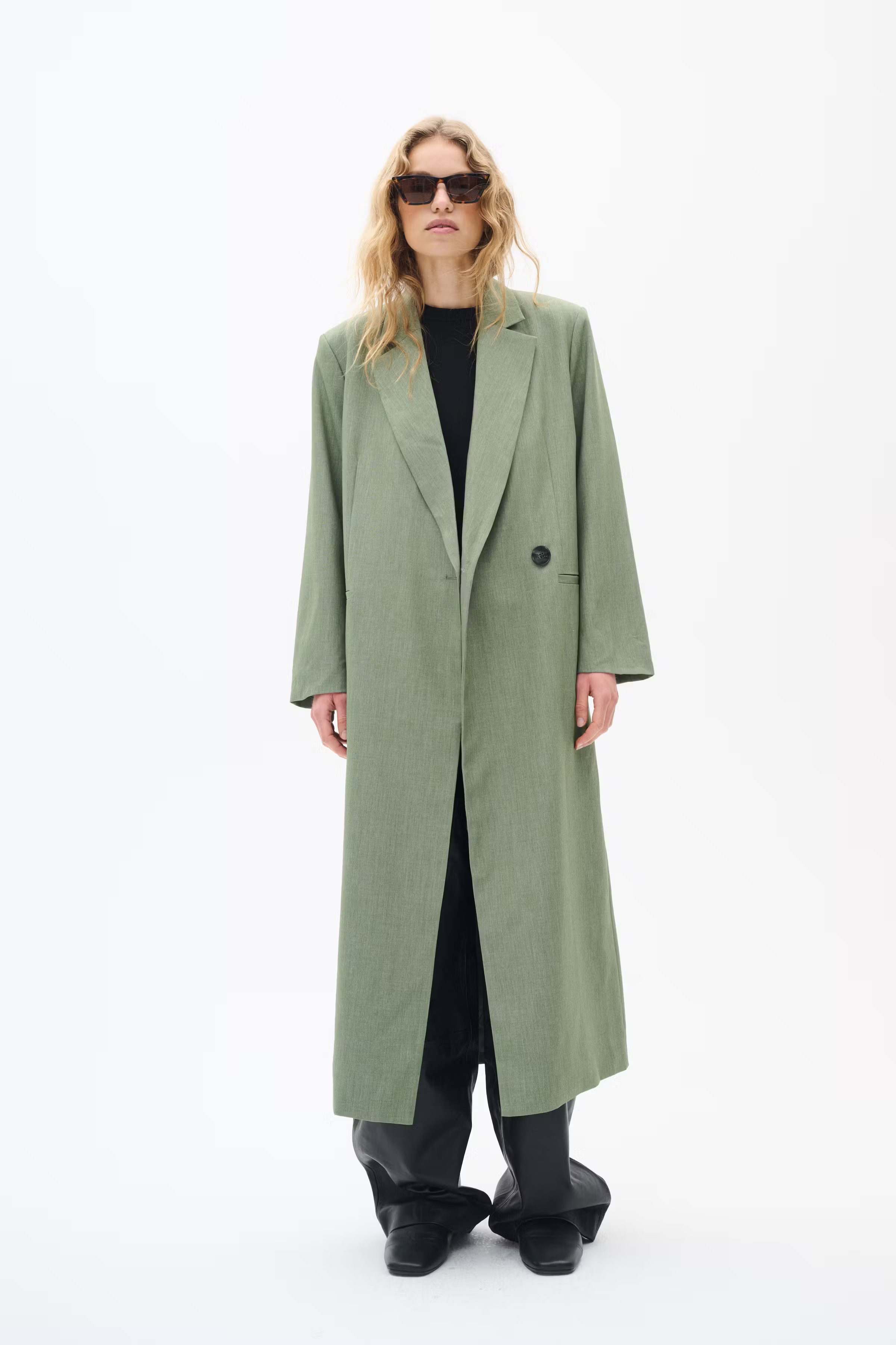 NaxaIW Lang Blazer LOOKBOOK FRONT 30109931-1858061