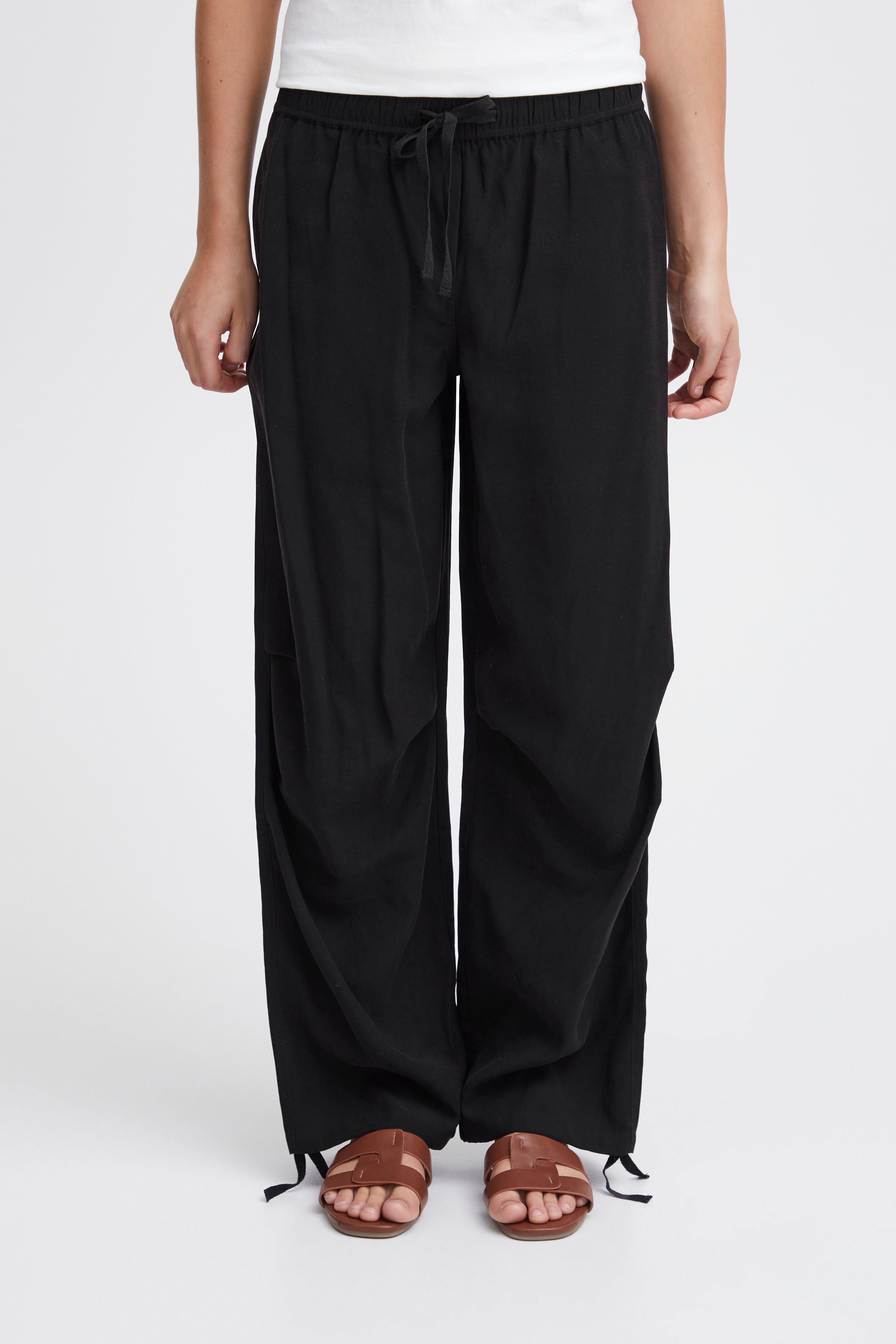 IHHIZTA Trousers LOOKBOOK FRONT 20120692-194008