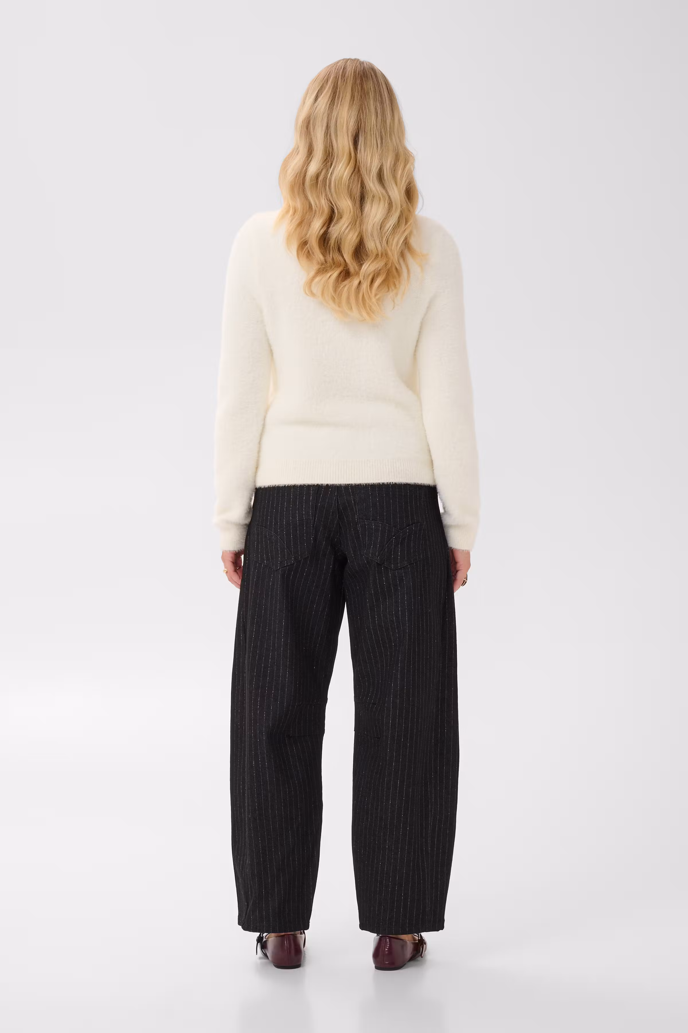 CRInaya Pullover LOOKBOOK BACK 10615548-110701