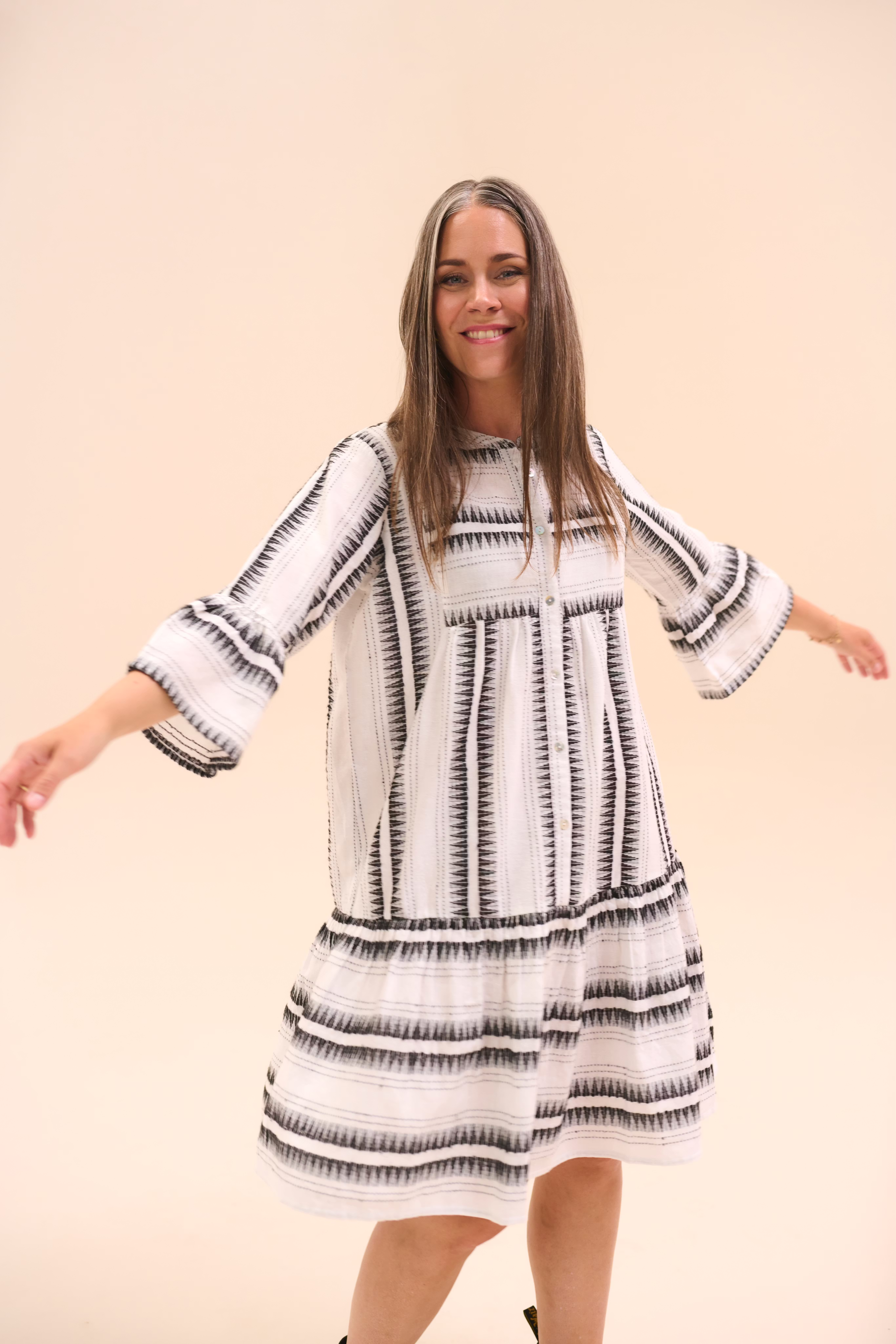 CRIna Robe LOCATION NONE 10611561-104438