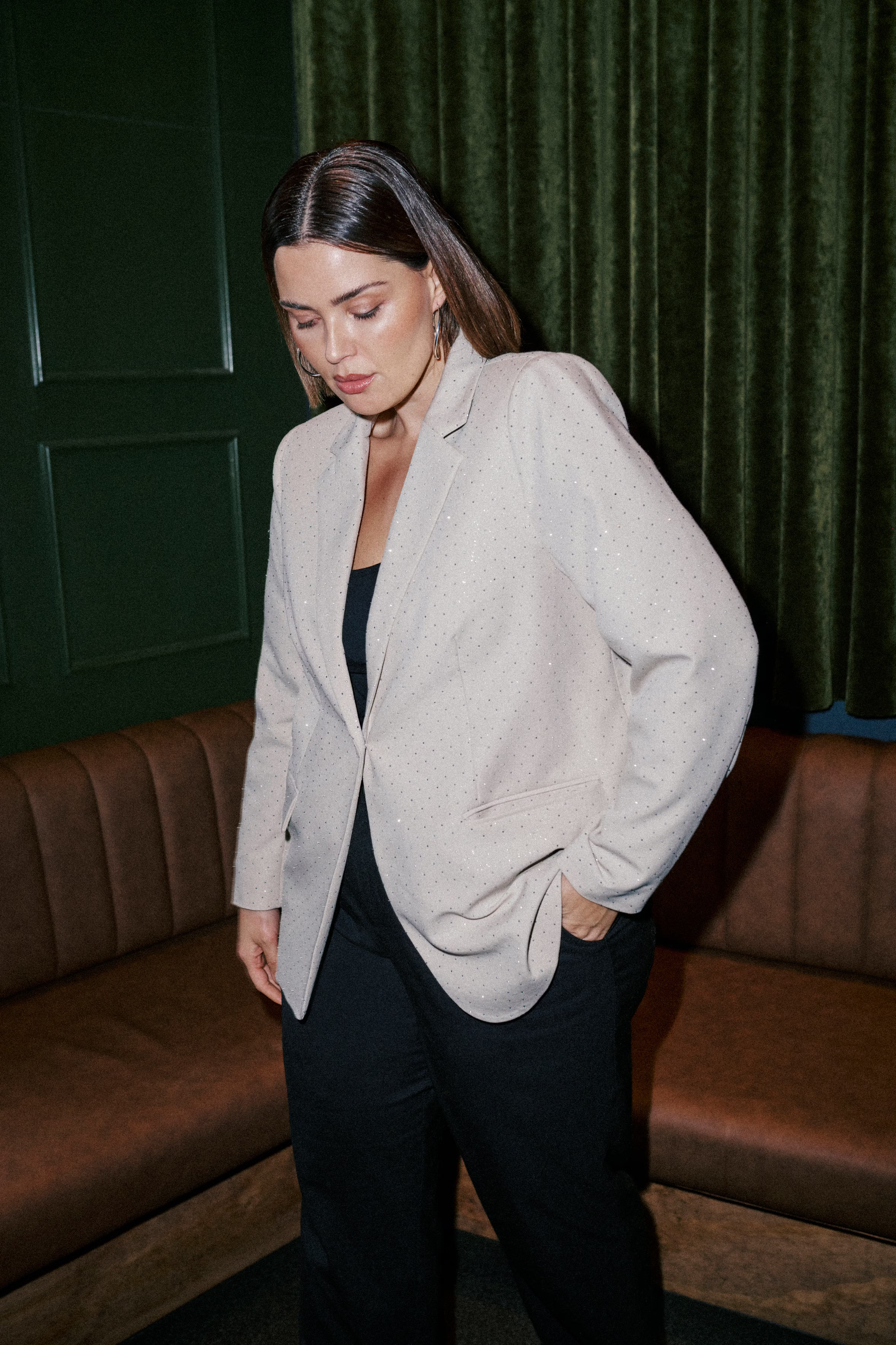 KCbetty Blazer LOCATION NONE 10582833-151305