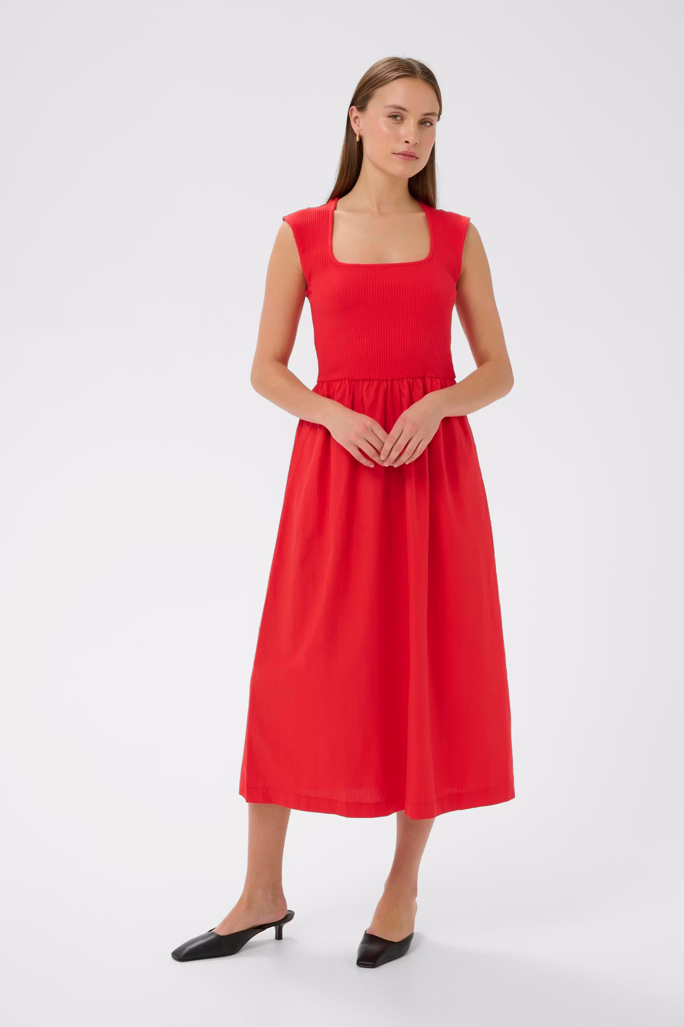 SLSimone Kleid LOOKBOOK FRONT 30407490-181659