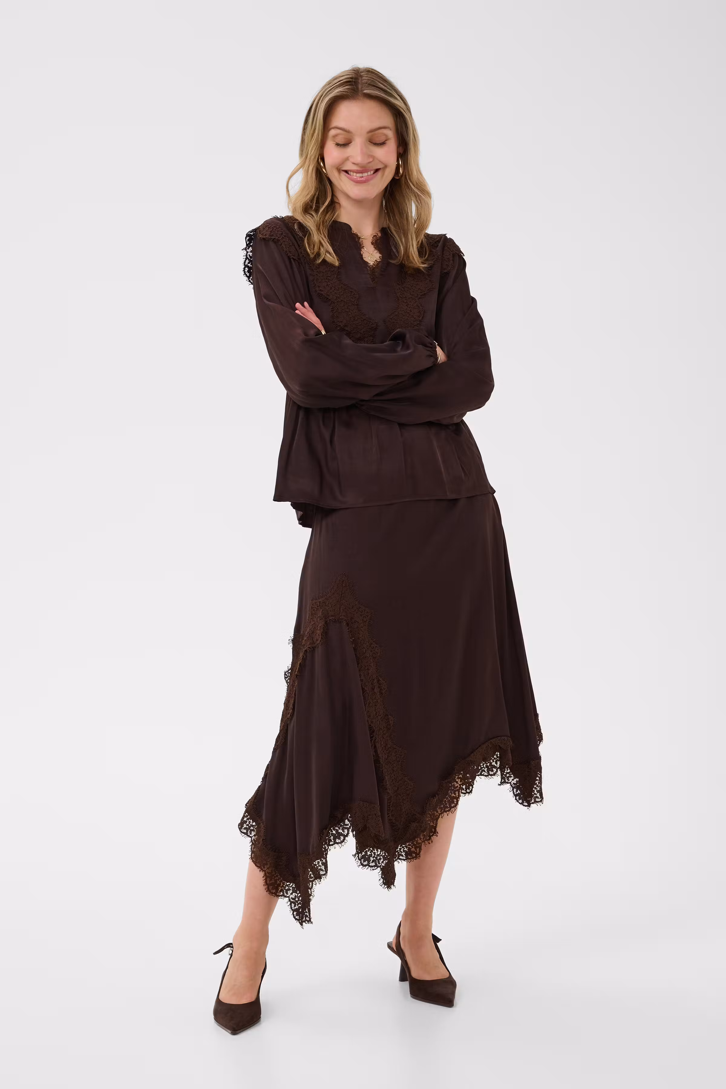 CRConfir Blouse LOOKBOOK FRONT 10615322-191016