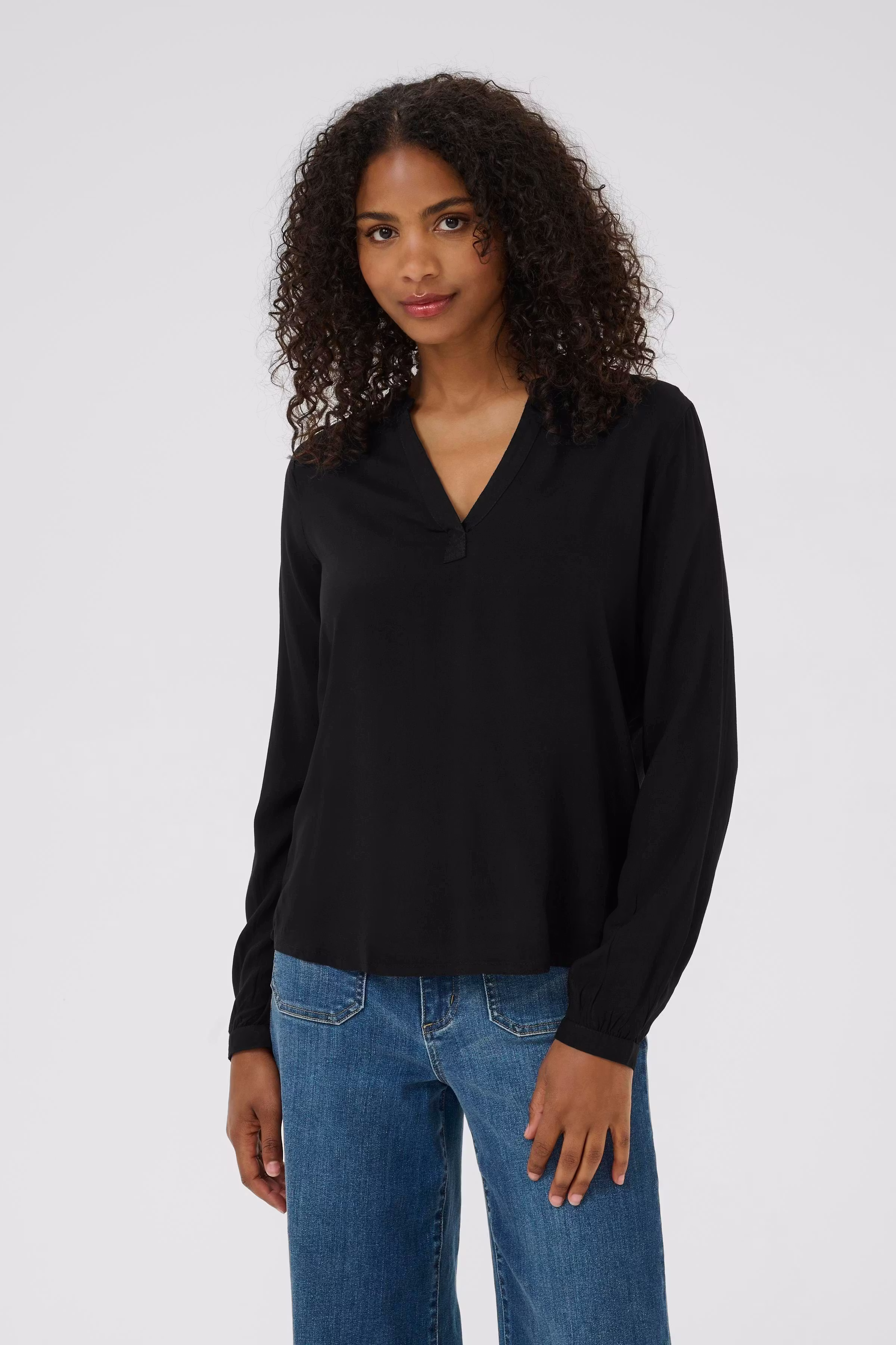 KAcalinda Bluse LOOKBOOK FRONT 10507267-100121