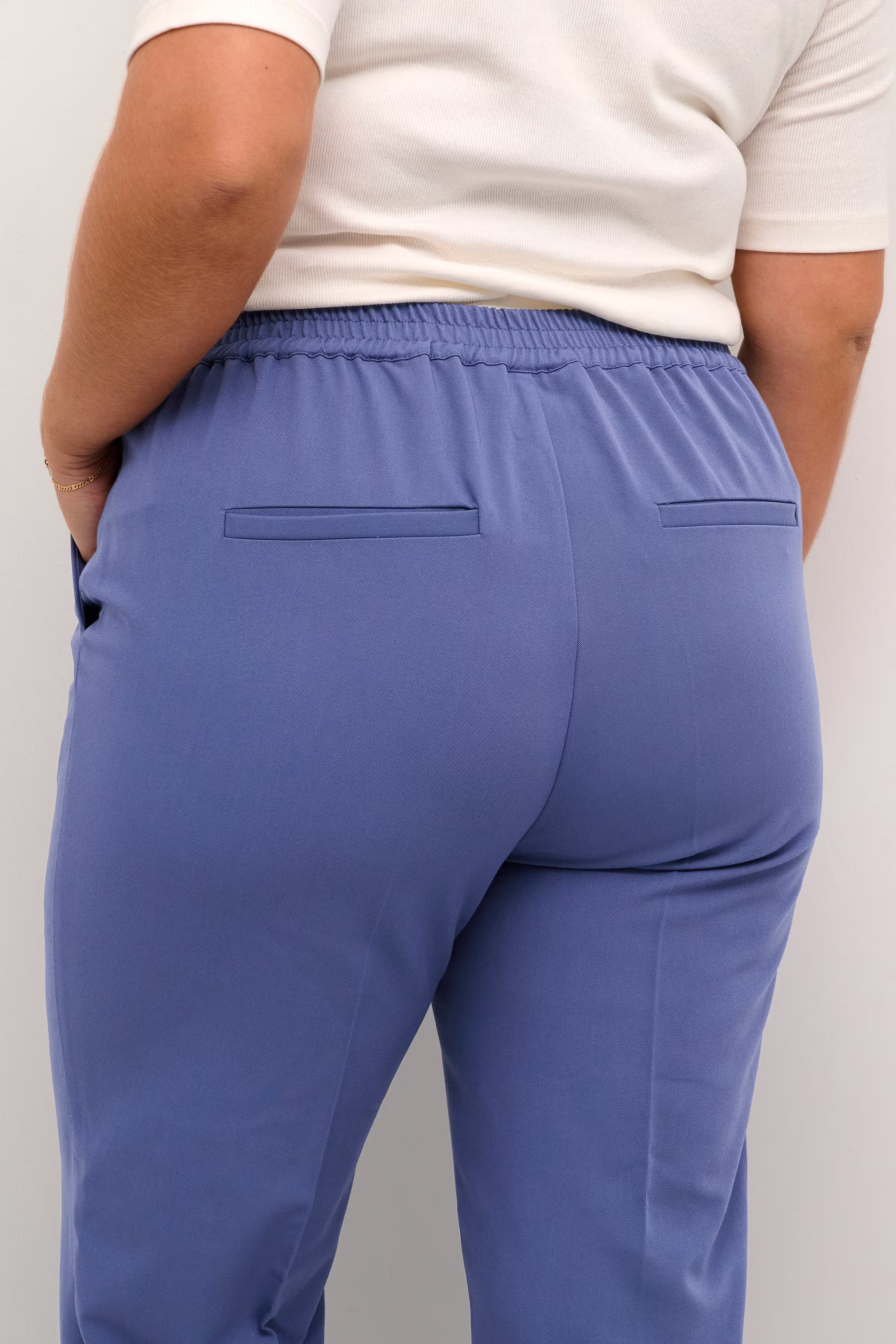 KCsakira Trousers LOOKBOOK DETAIL 10581088-193928